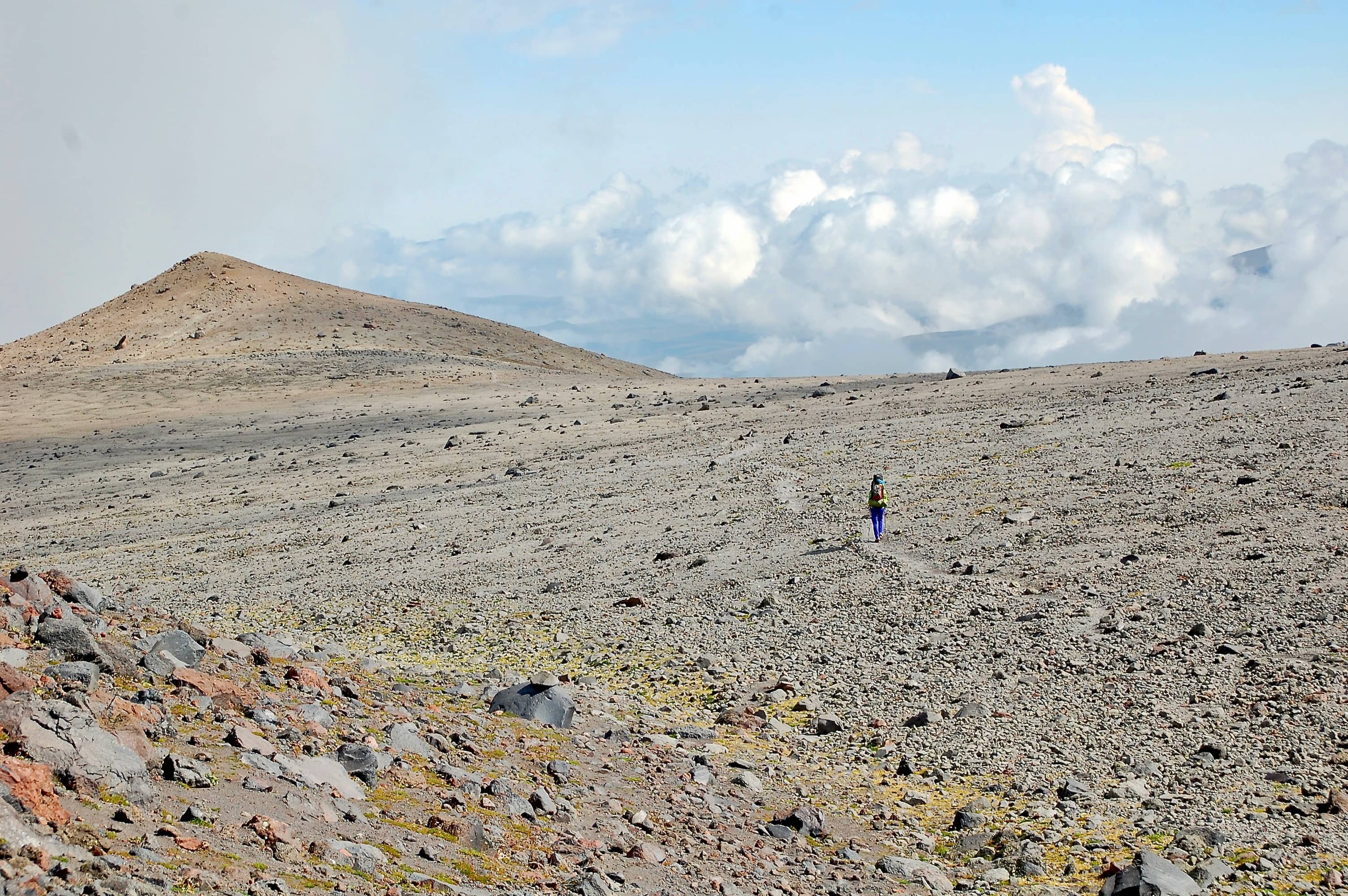 Immer wieder wechseln sich steilere und flache Passagen ab.
