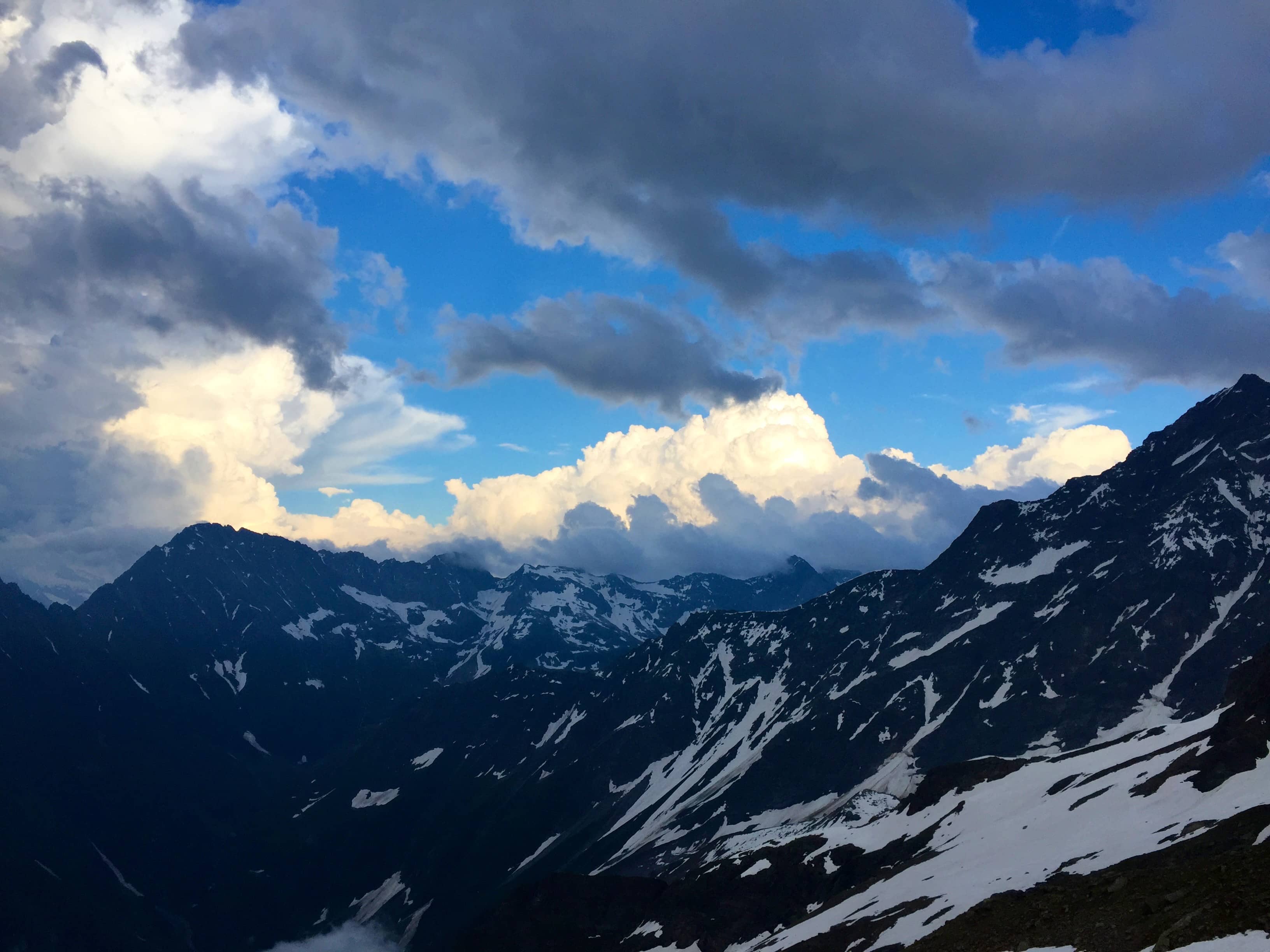 Mächtige Quellwolken über dem Gauligebiet