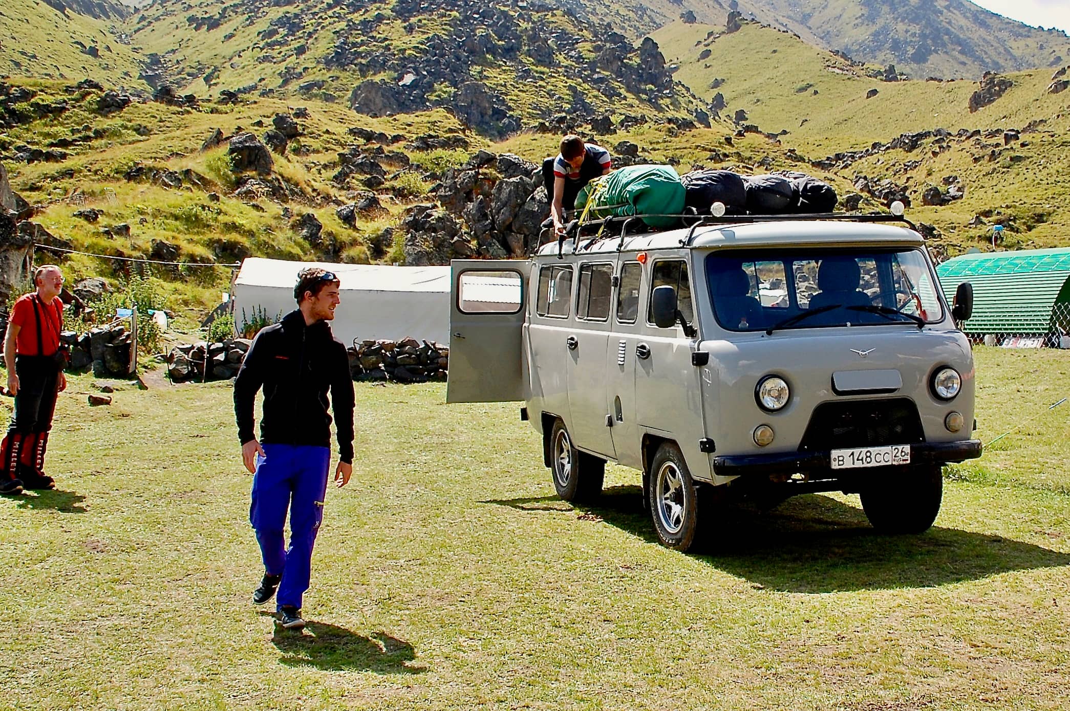 Der Tabletzki wird für den Rücktransport bereit gemacht