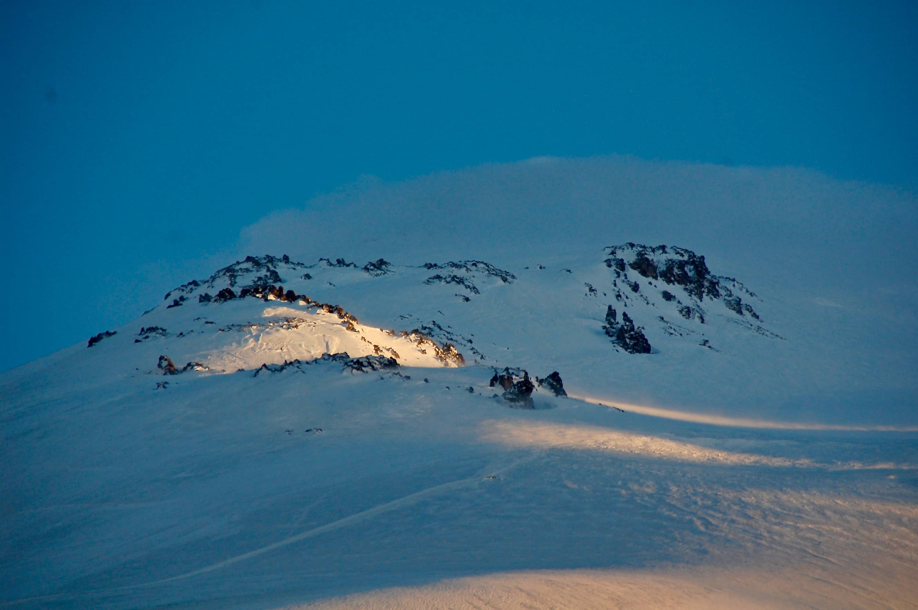 Zoom zu den Lenz Rocks, wo wir uns am nächsten Tag akklimatisieren möchten
