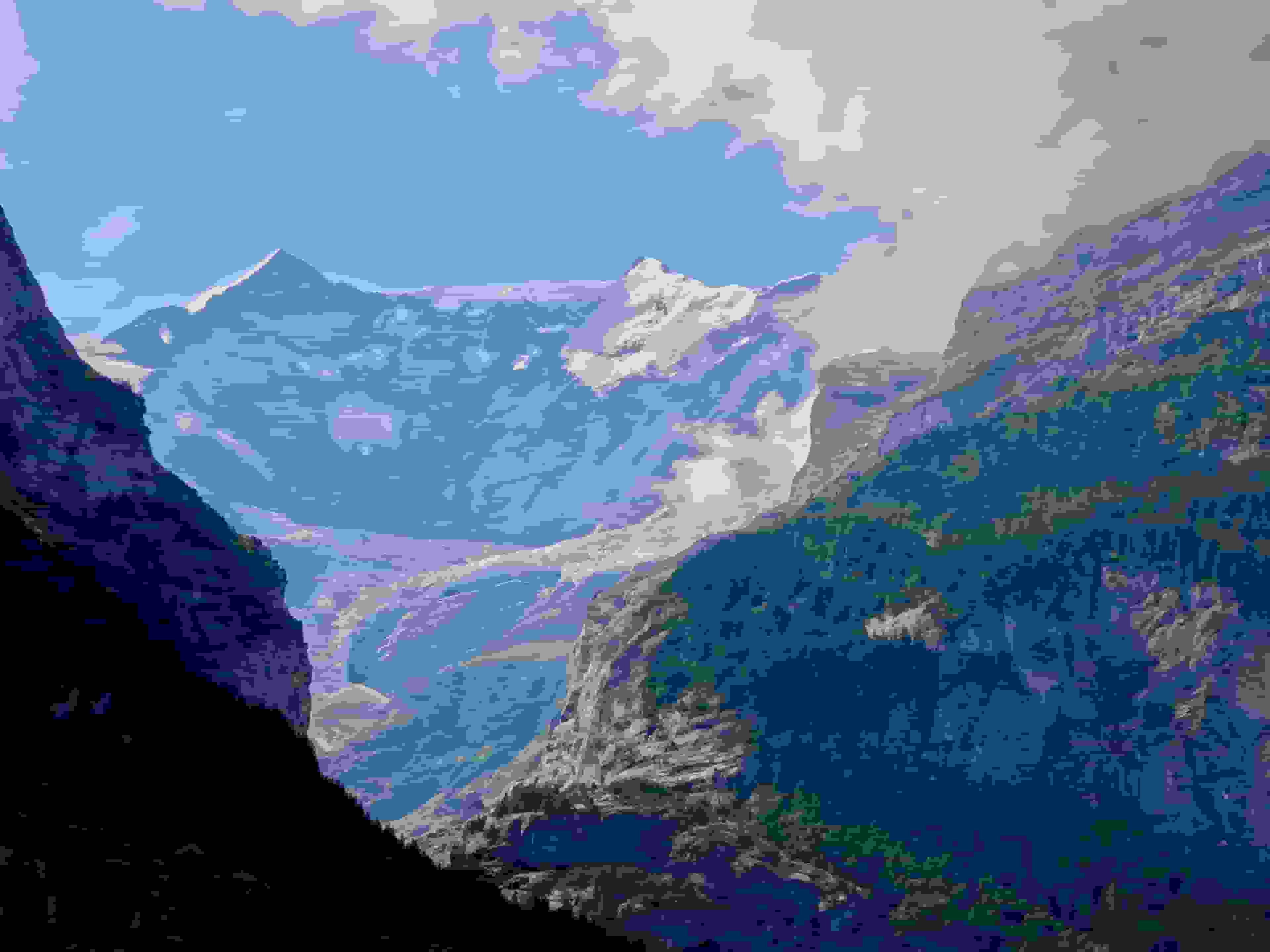 Kurz nach der Pfingstegg – Klein und Gross Fiescherhorn