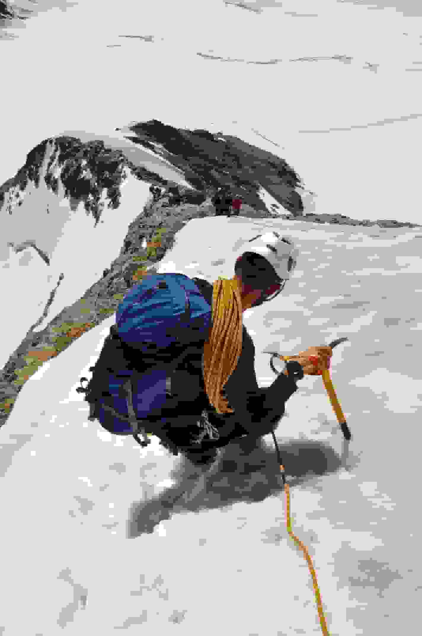 Steiler Abstieg auf dem SO-Grat am Mönch