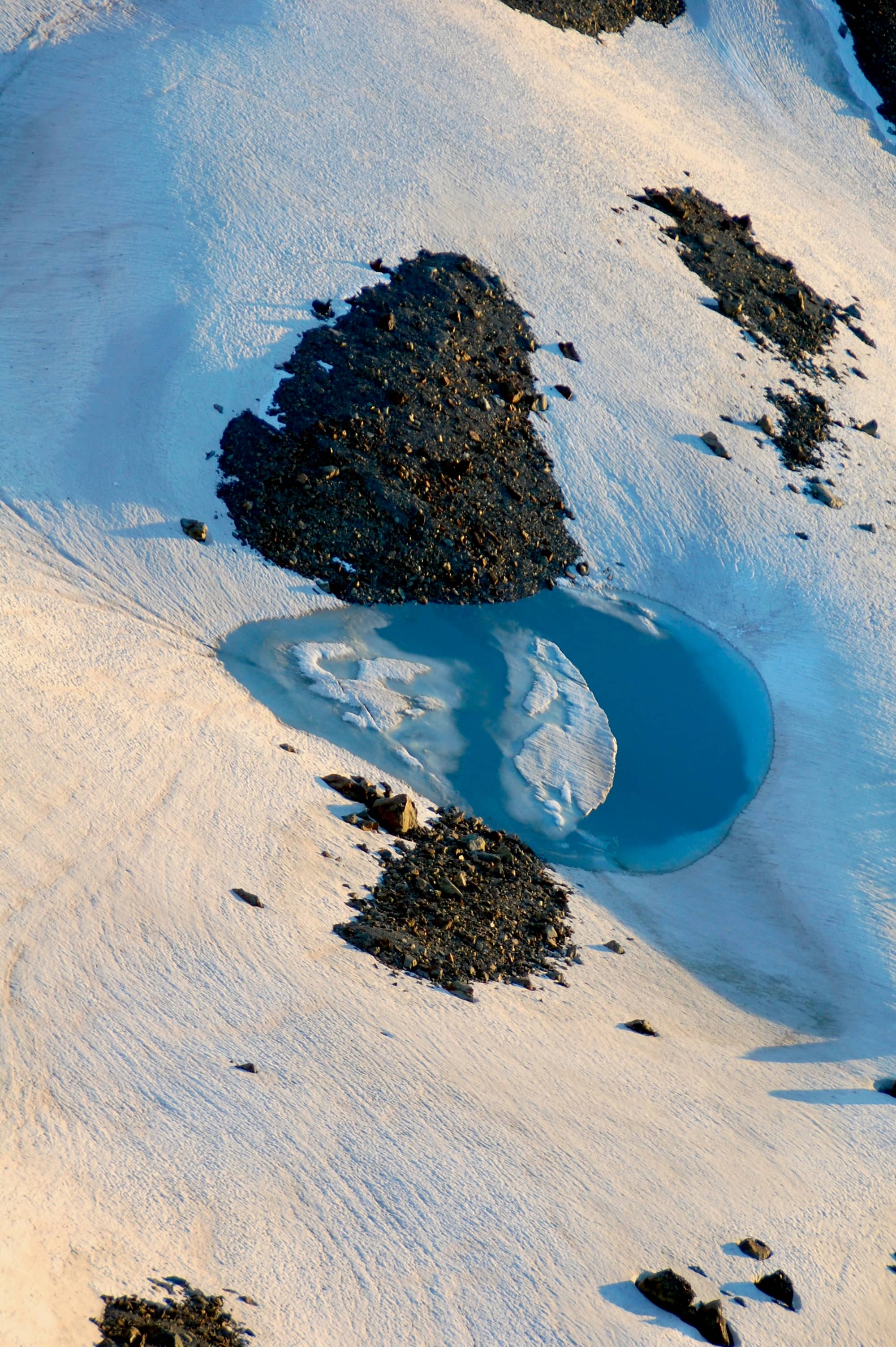 Eines der beiden Seelein unterhalb des Col de Lire Rose