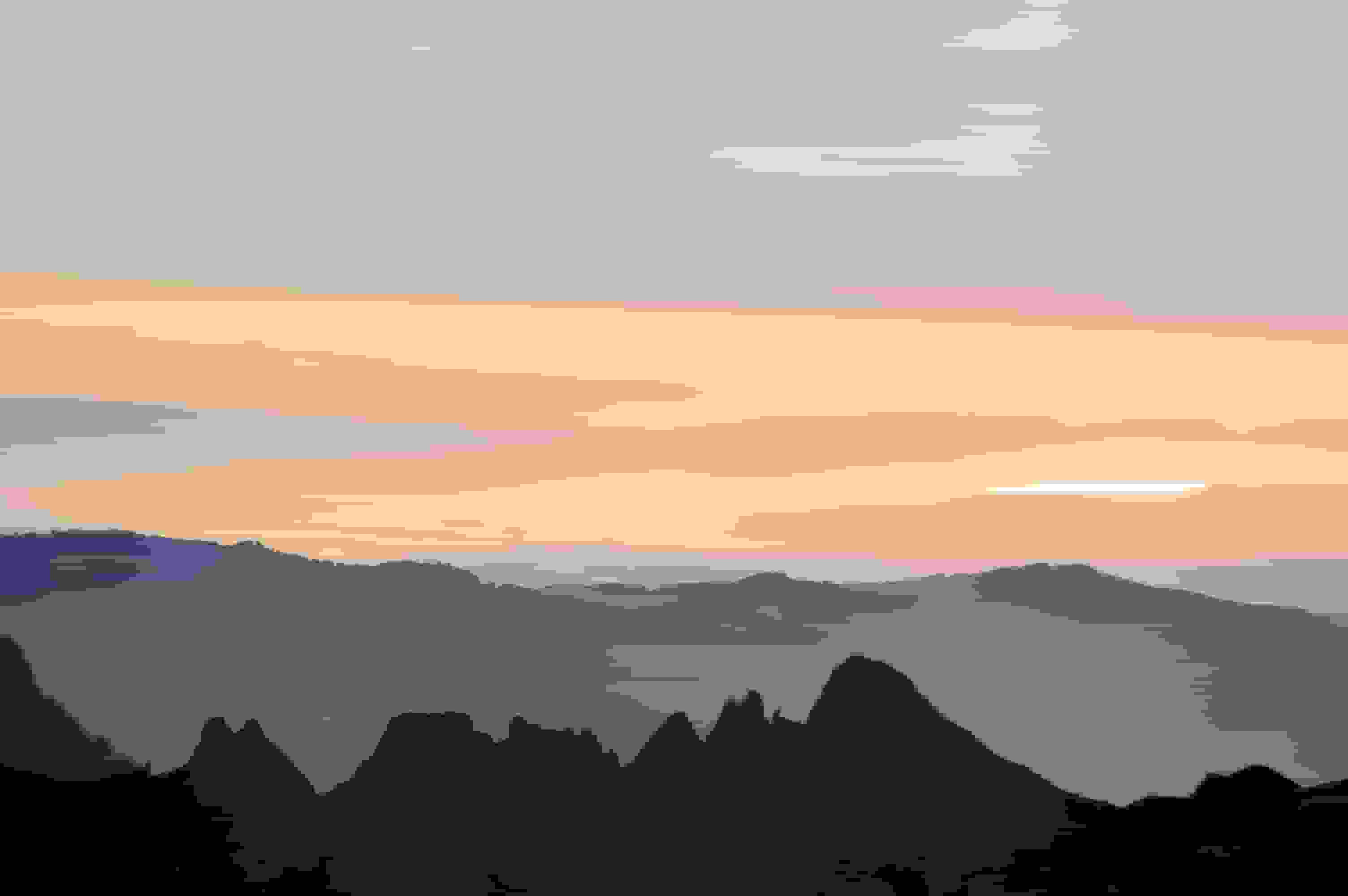 Zürichsee hinter den westlichen Alpstein-Gipfeln