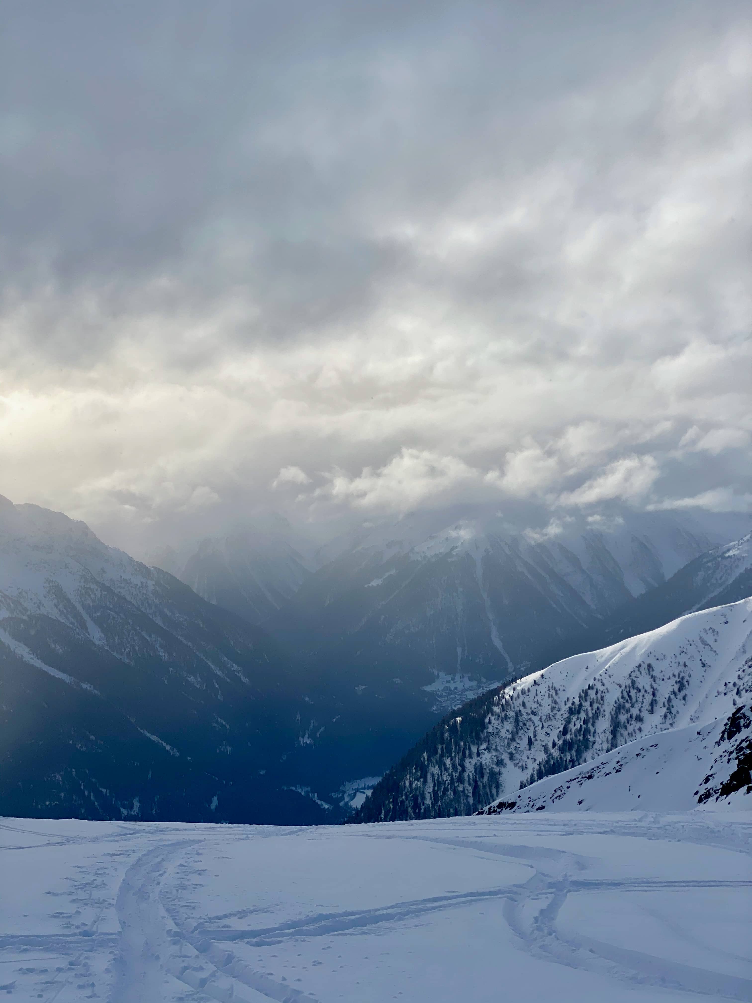 Ein Spiel von Sonne und Wolken