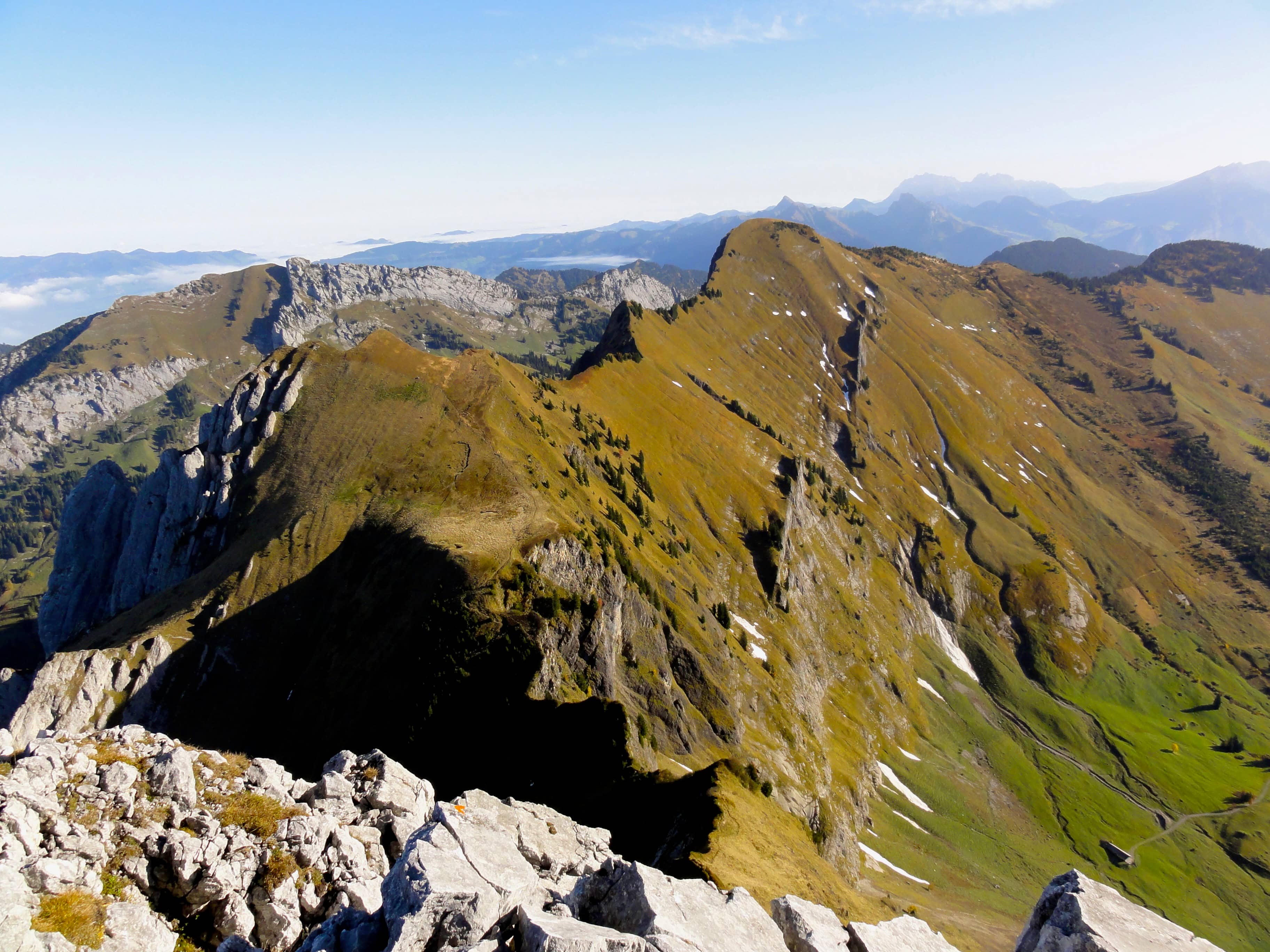 Blick vom Schiberg zum Bockmattli und Tierberg