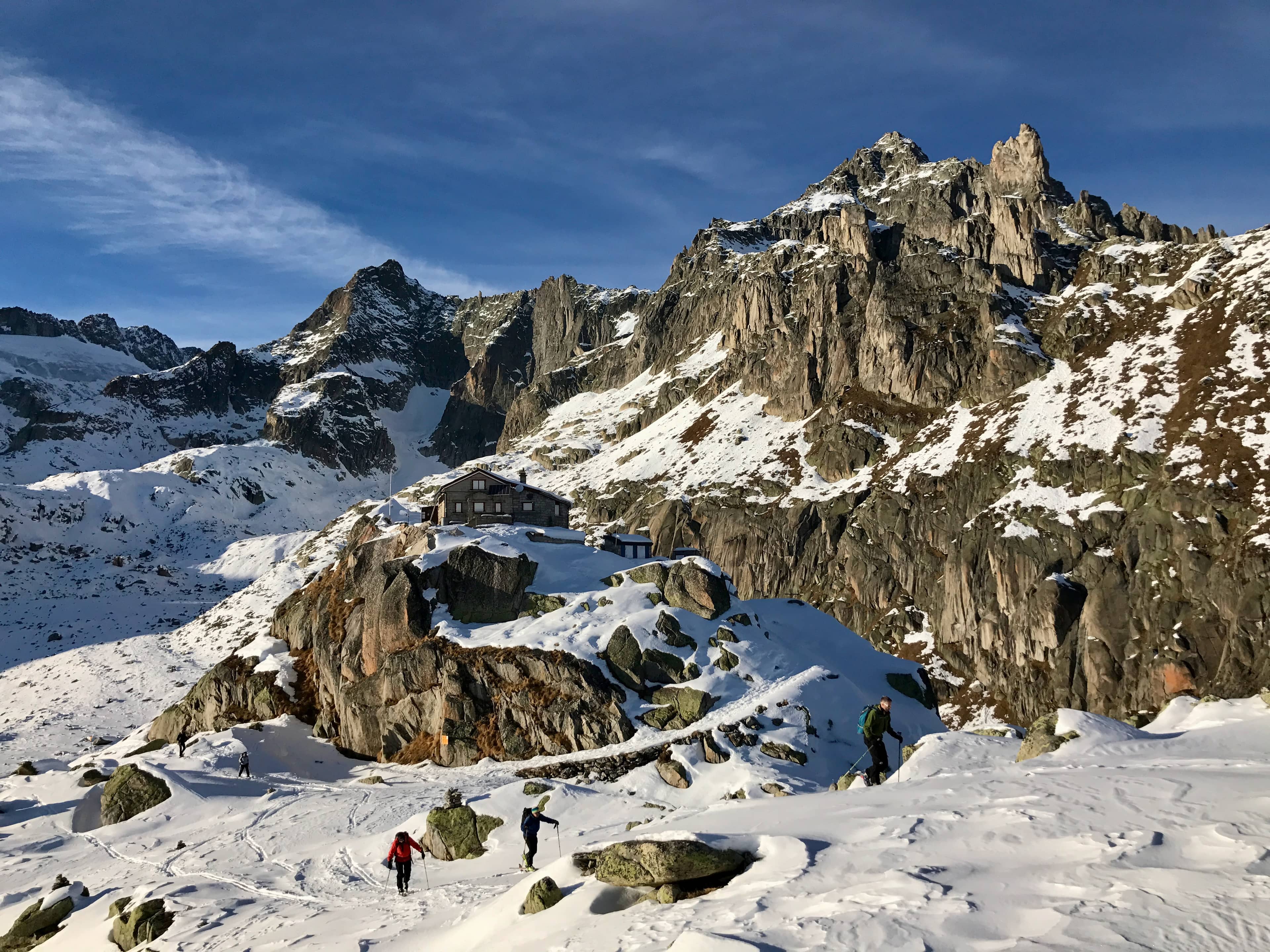 Vor der Albert-Heim-Hütte