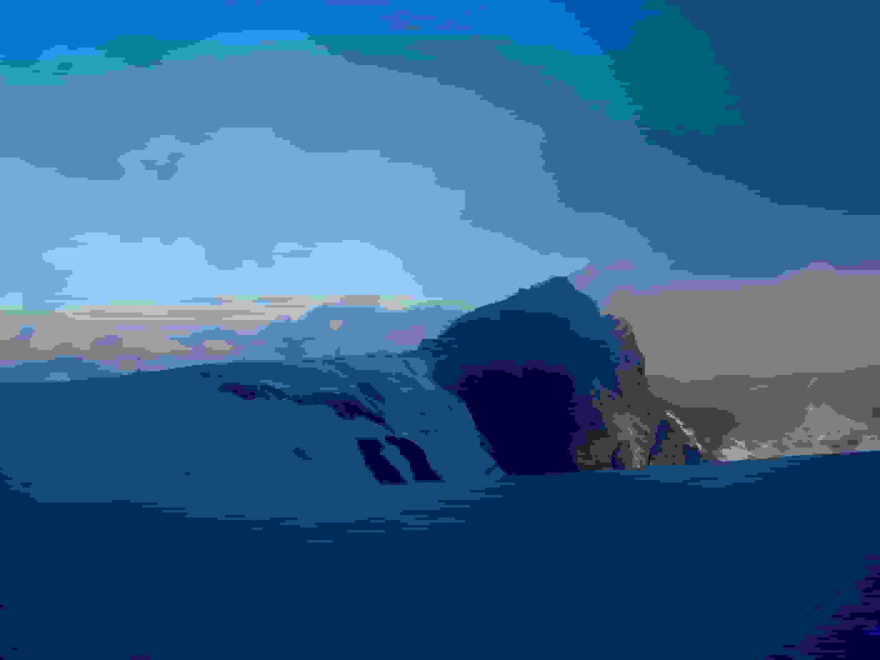 Blick vom Breithornplateau zum Klein Matterhorn