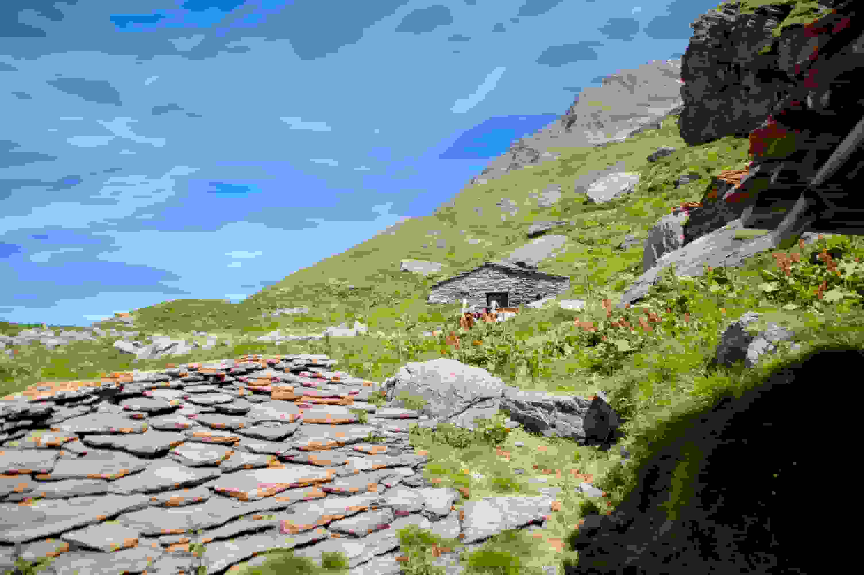 Die verlassenen Alpställe von Ecuries du Giétro