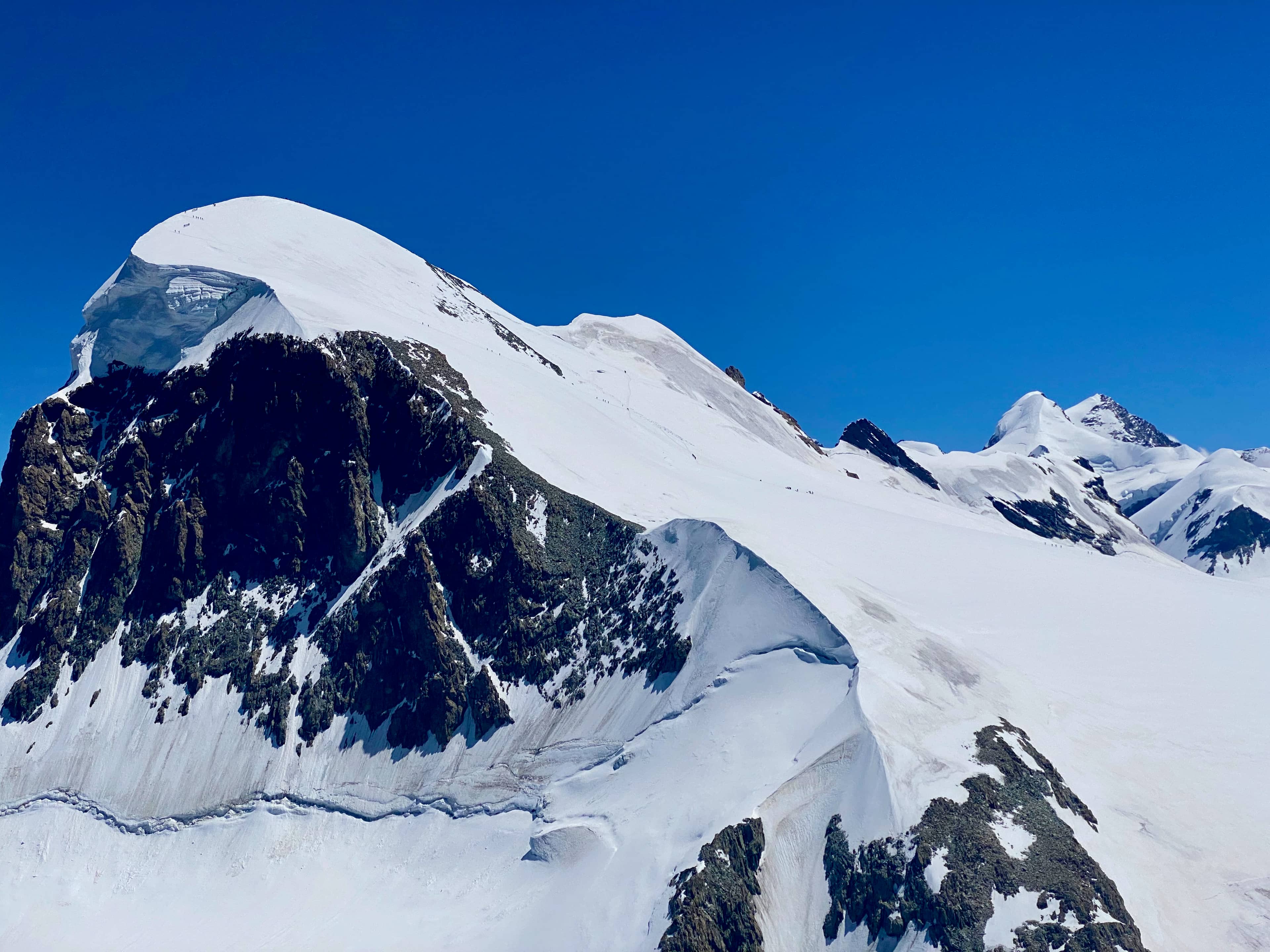 Blick von der Aussichtsplattform des Klein Matterhorn zum Breithorn