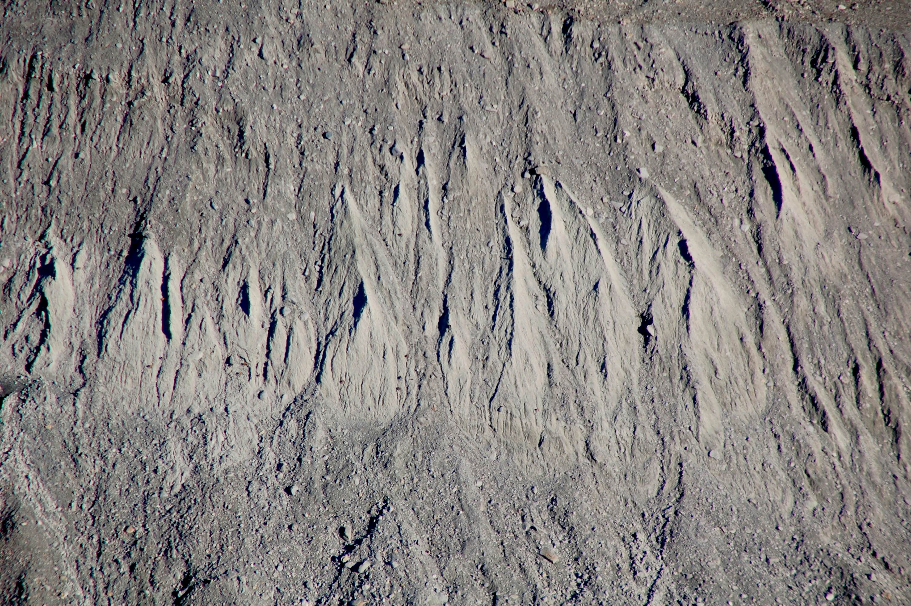 Mondlandschaft? Zoom zu den Moränen des Glacier du Brenay