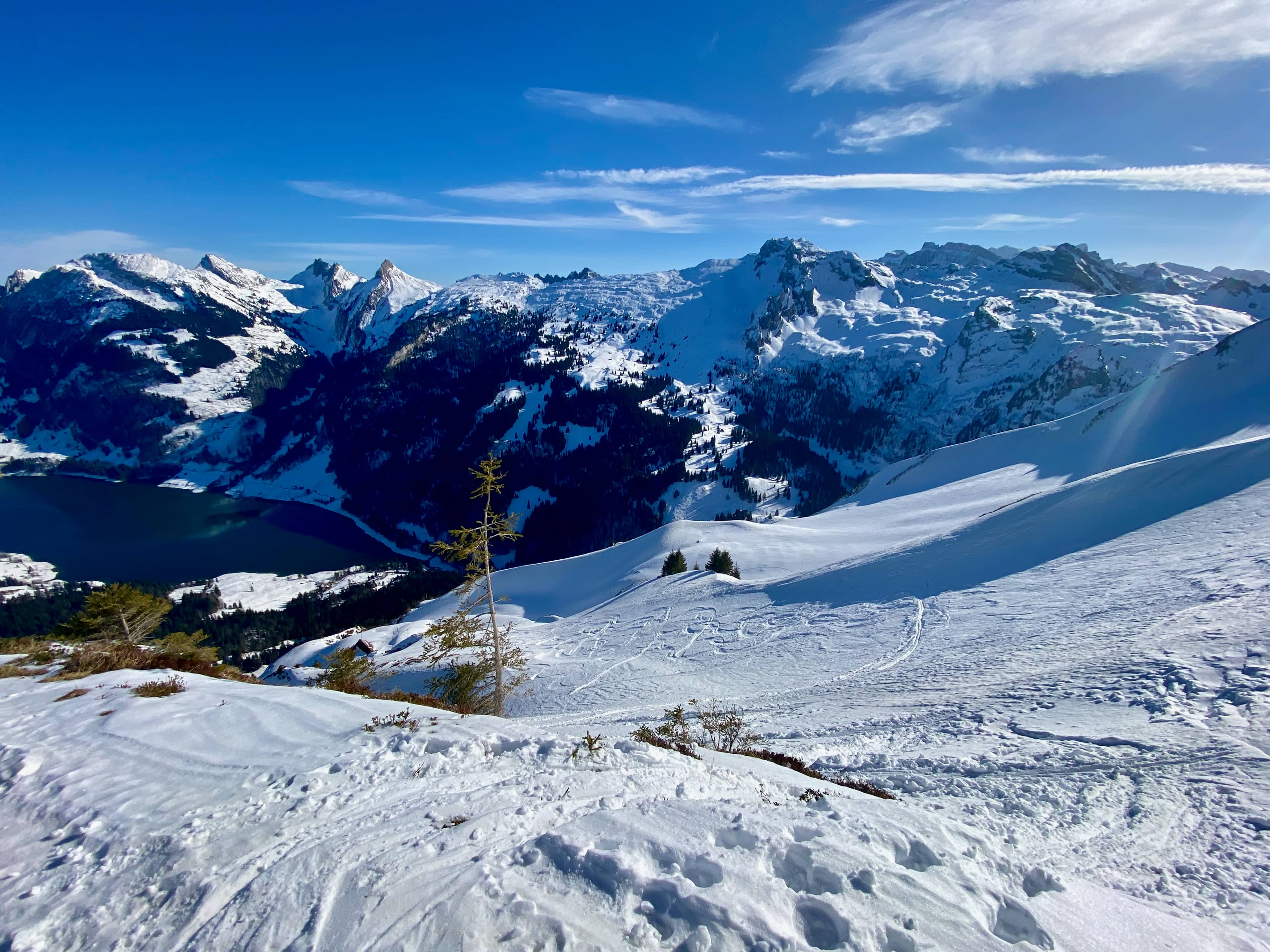 Rundumblick über den Wägitalersee