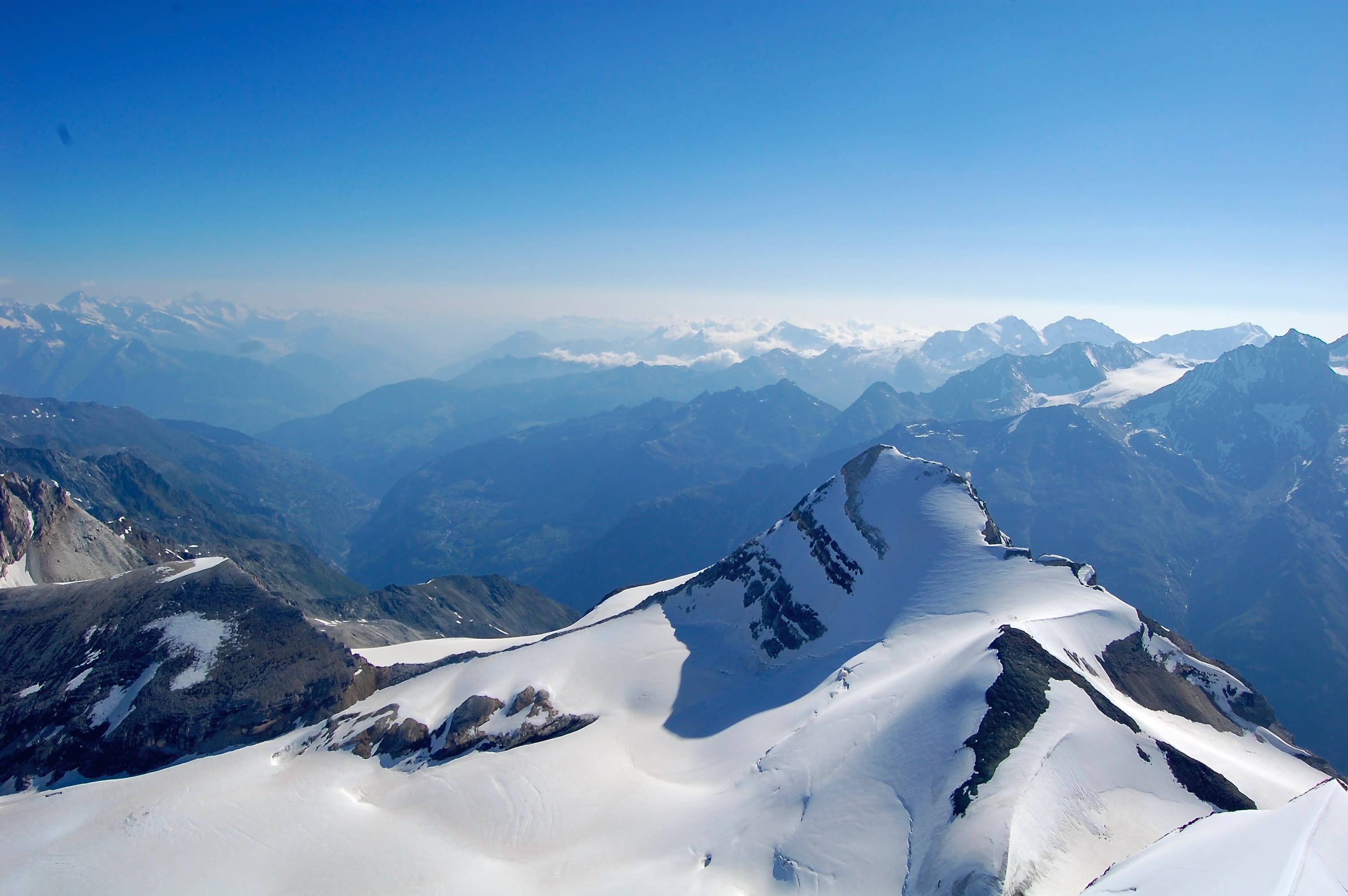 Blick von der Pointe Burnaby zum Brunegghorn und nach Stalden