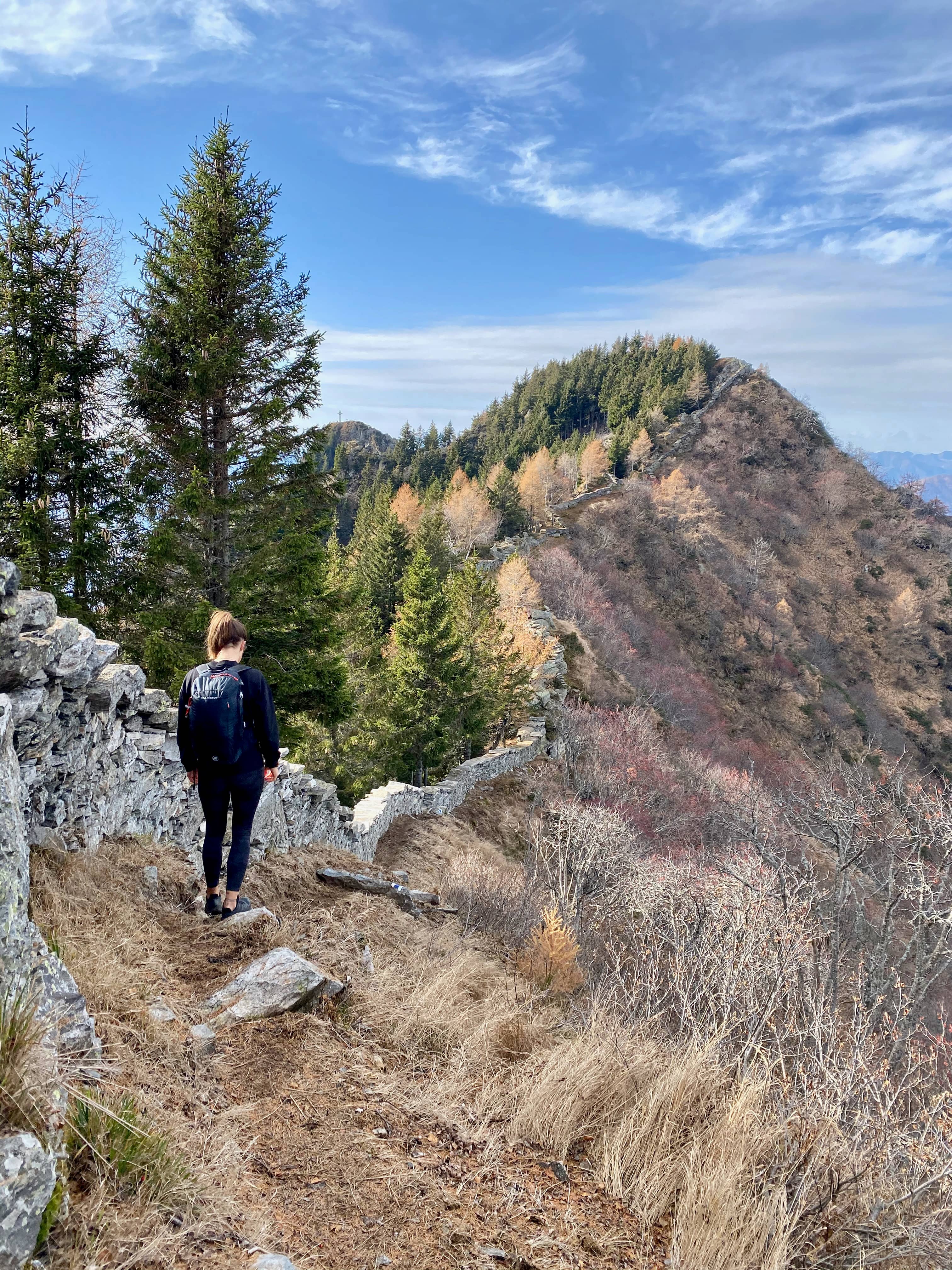 Entlang der Polenmauer