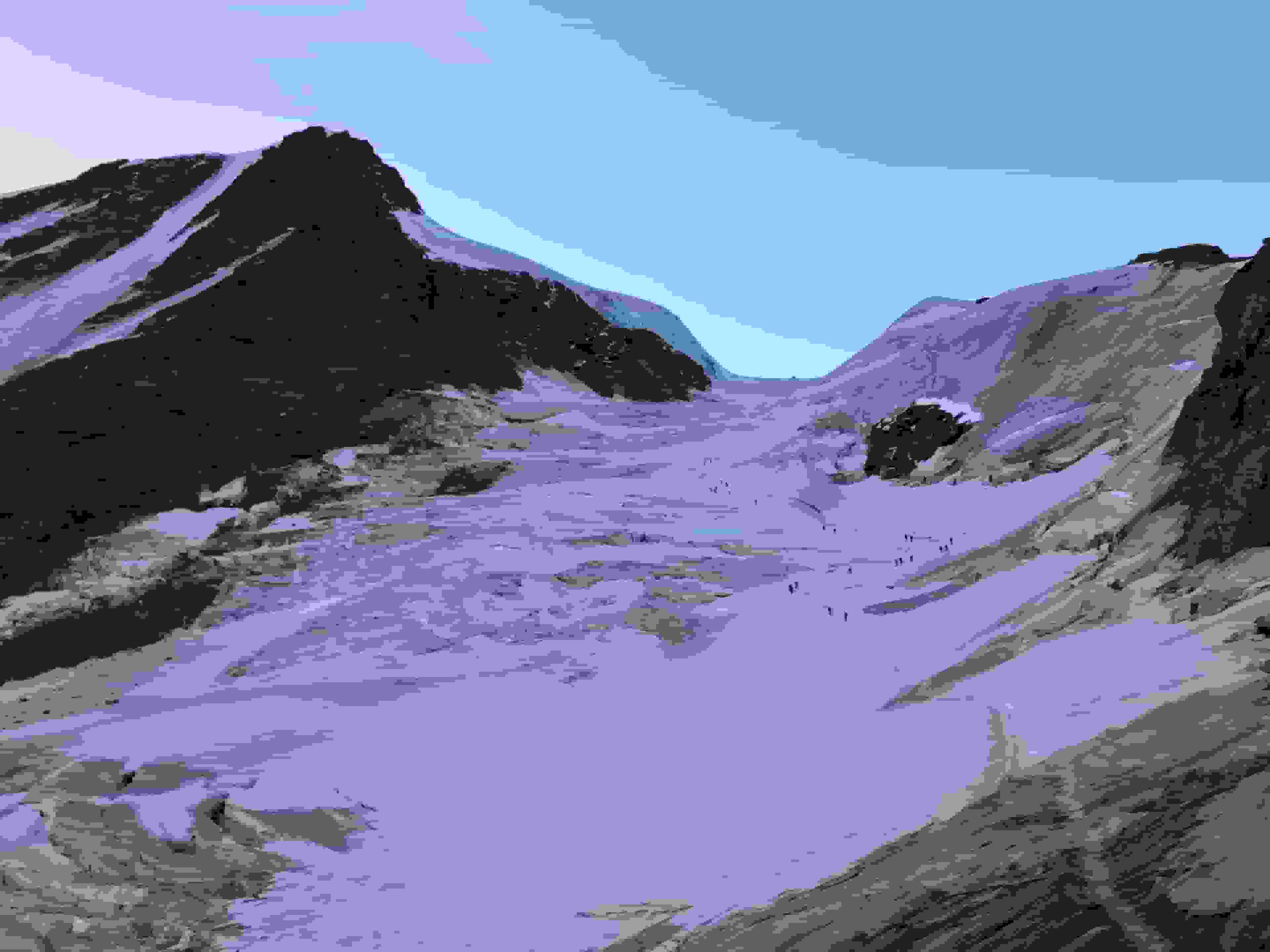 Hier betreten wir den Gletscher