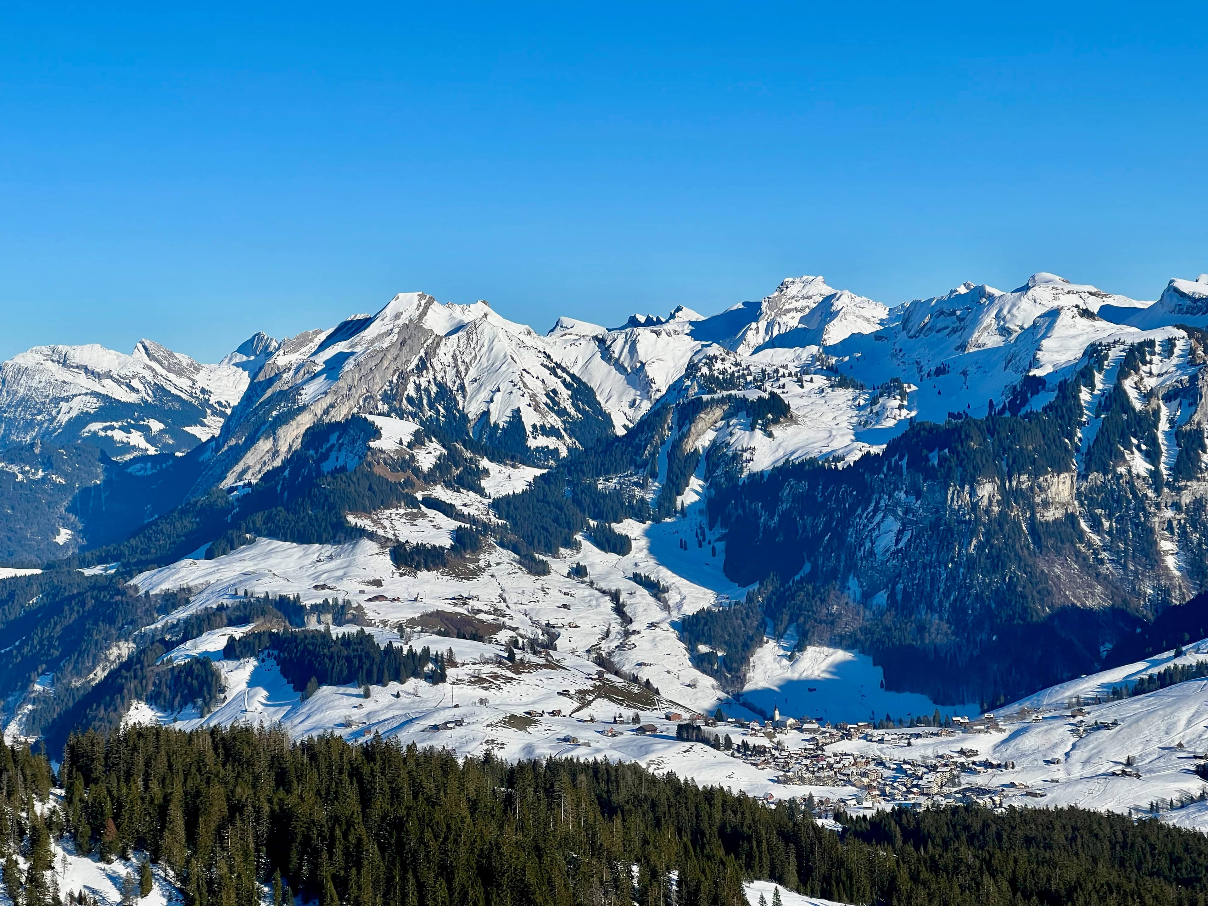 Oberiberg - dahinter Schiberg und Mutteristock