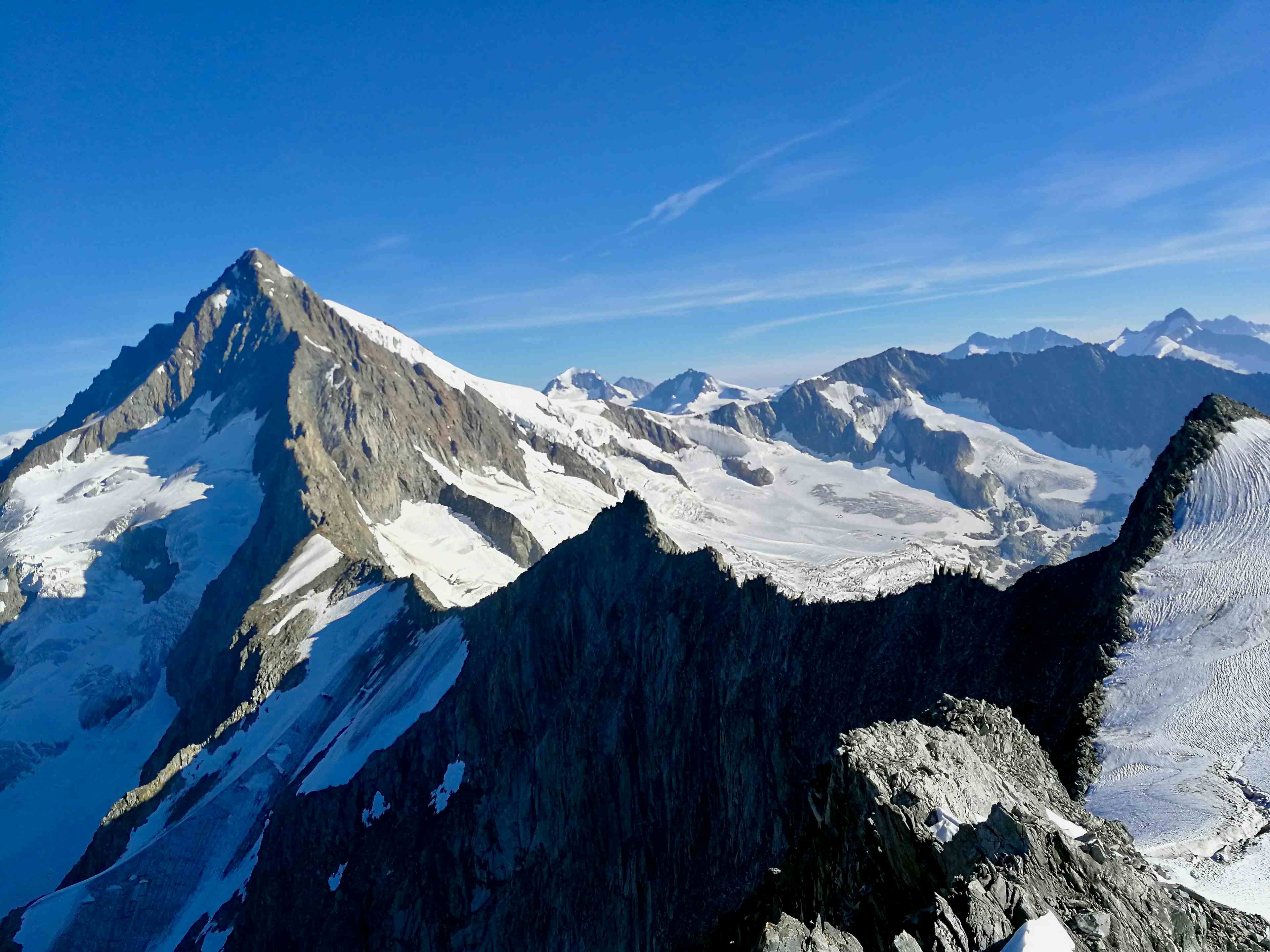 Aletschhorn und der Verbindungsgrat dahin (Foto: Ricky)