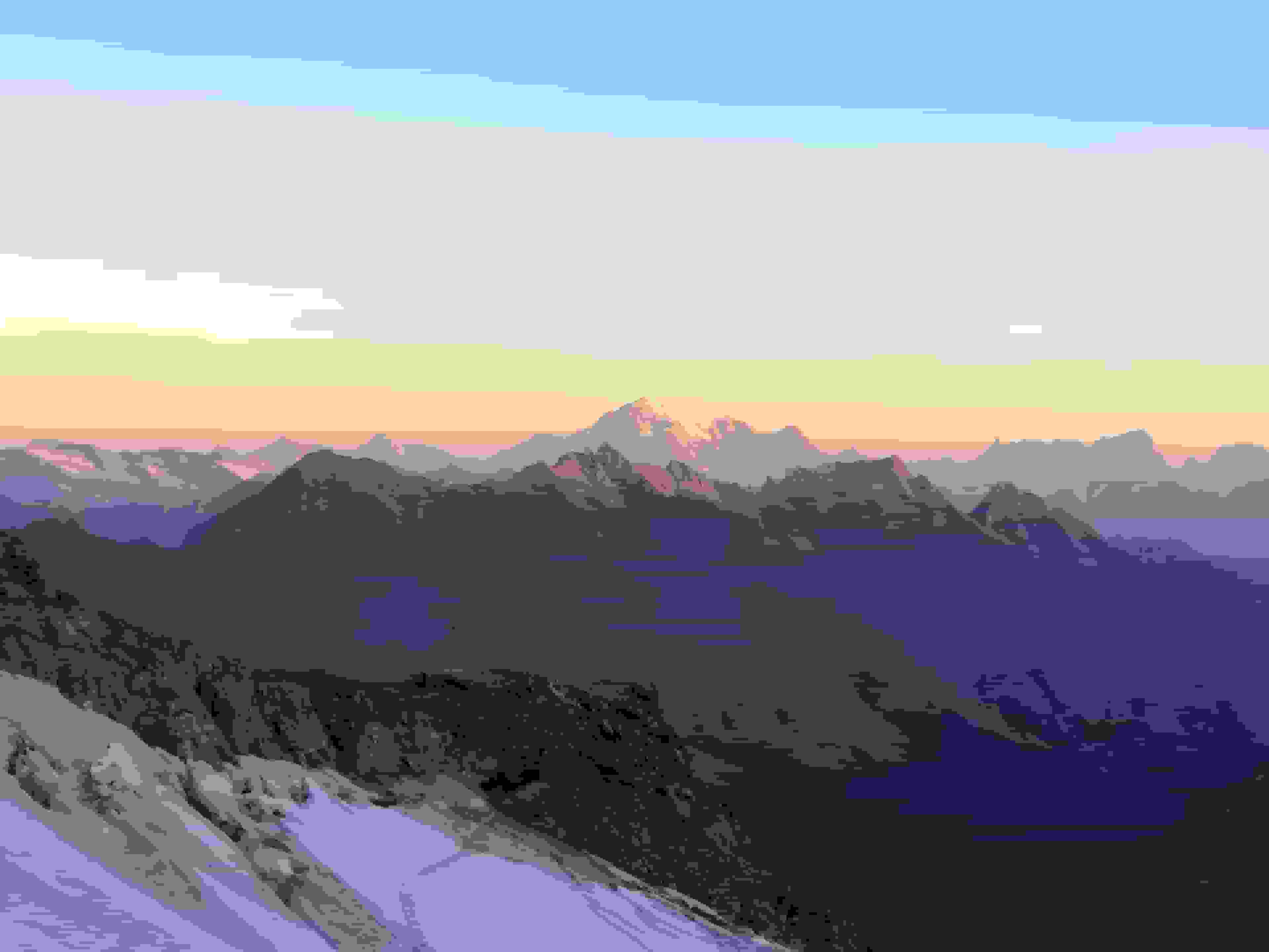 Mont Blanc im ersten Sonnenlicht