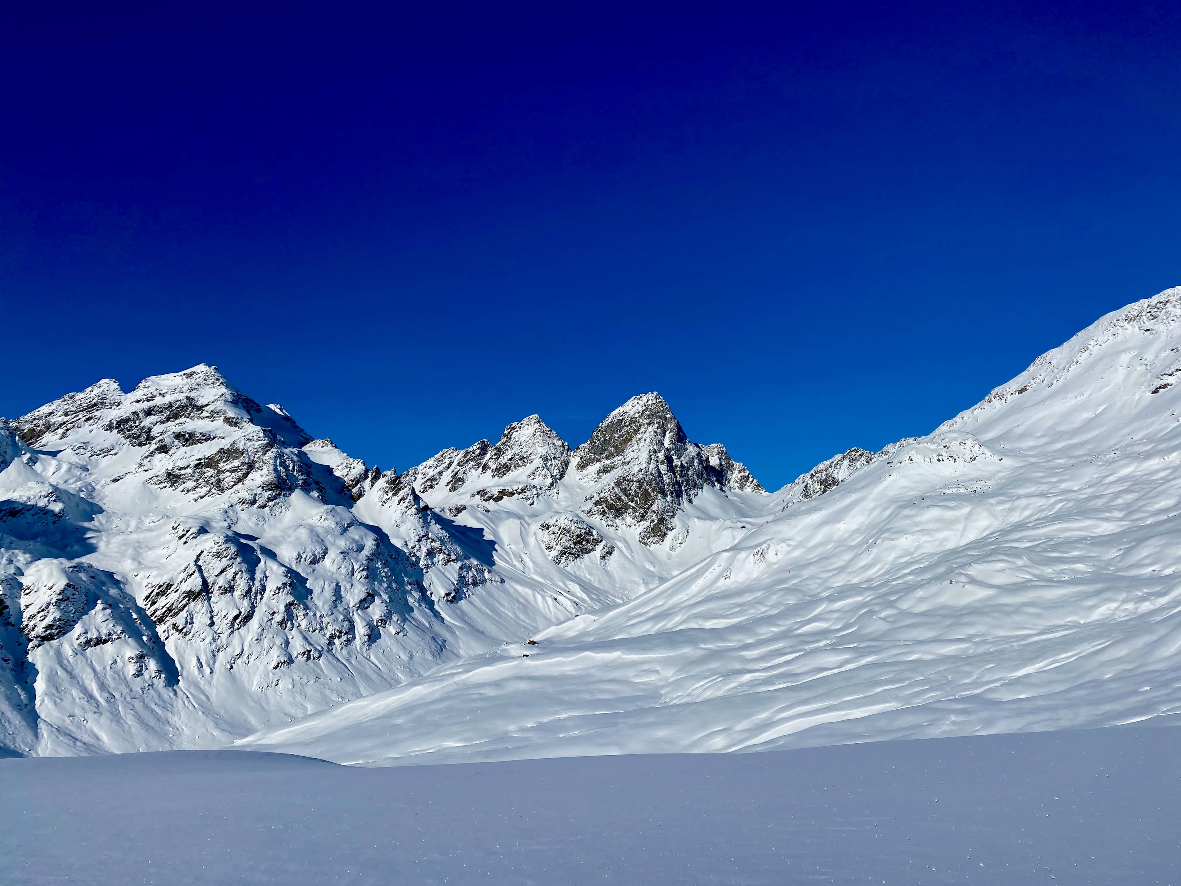 Blick ins hintere Val Tuoi mit dem Piz Buin Grond