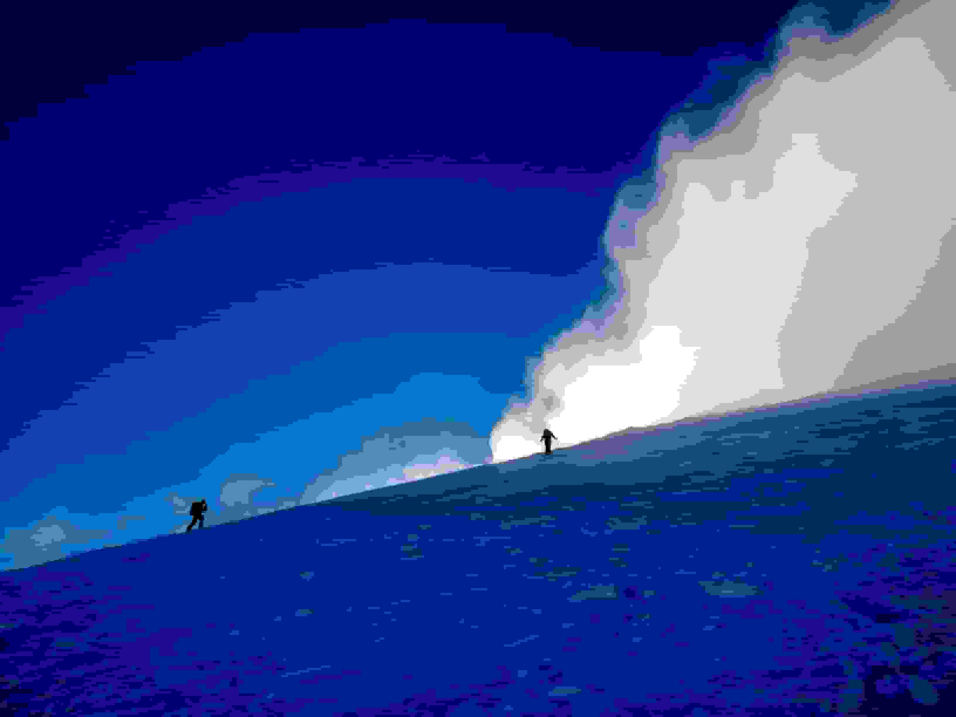 Schönes Schauspiel: Weitere Skitüreler kurz vor dem Gipfel