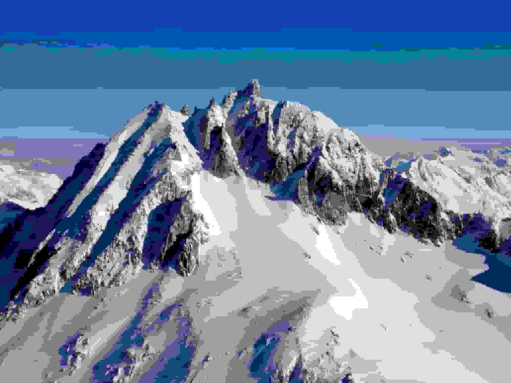 Ausblick vom Chüebodenhorn zum Pizzo Rotondo