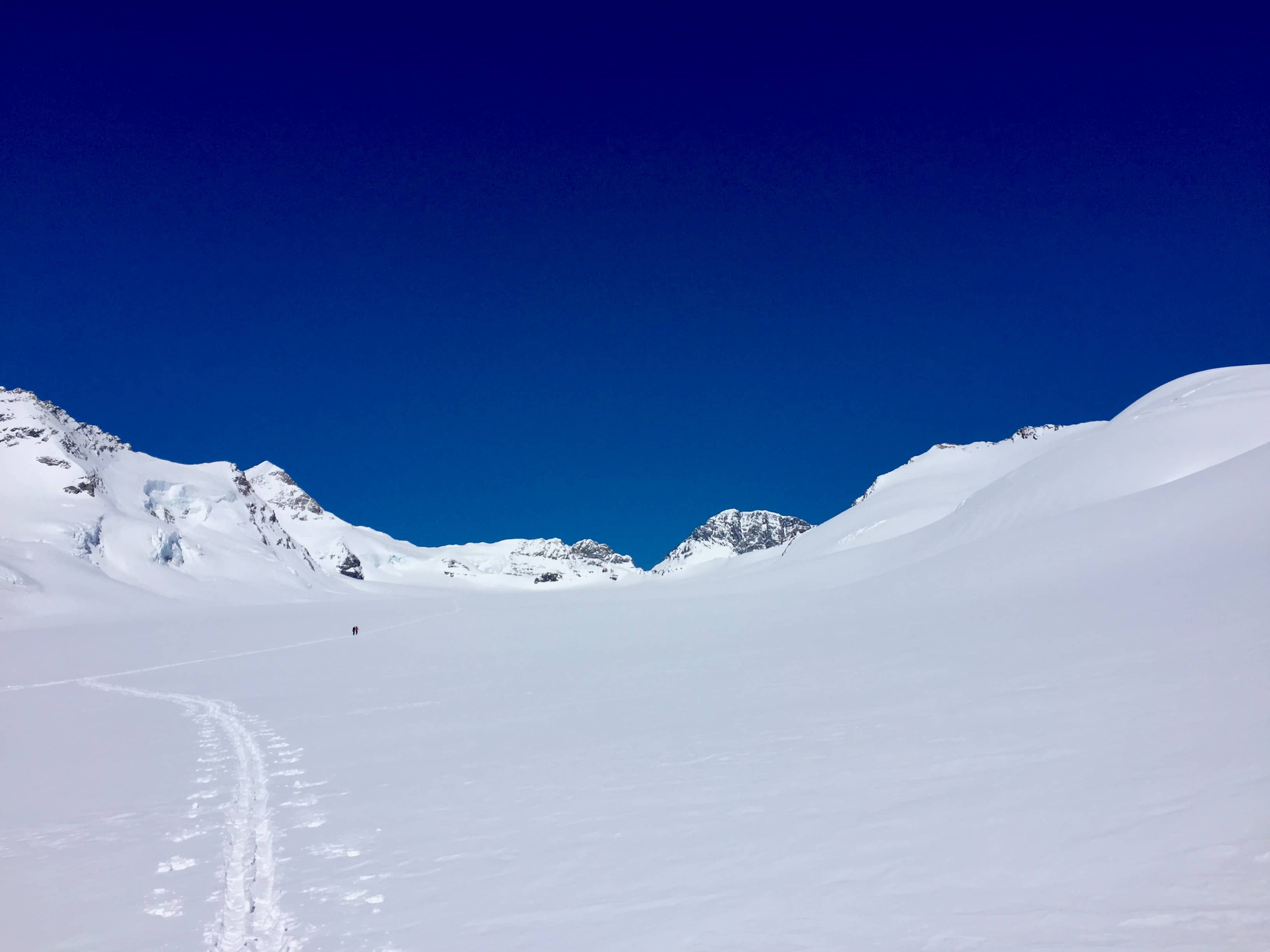 Ein weiter Weg über das Ewigschneefeld