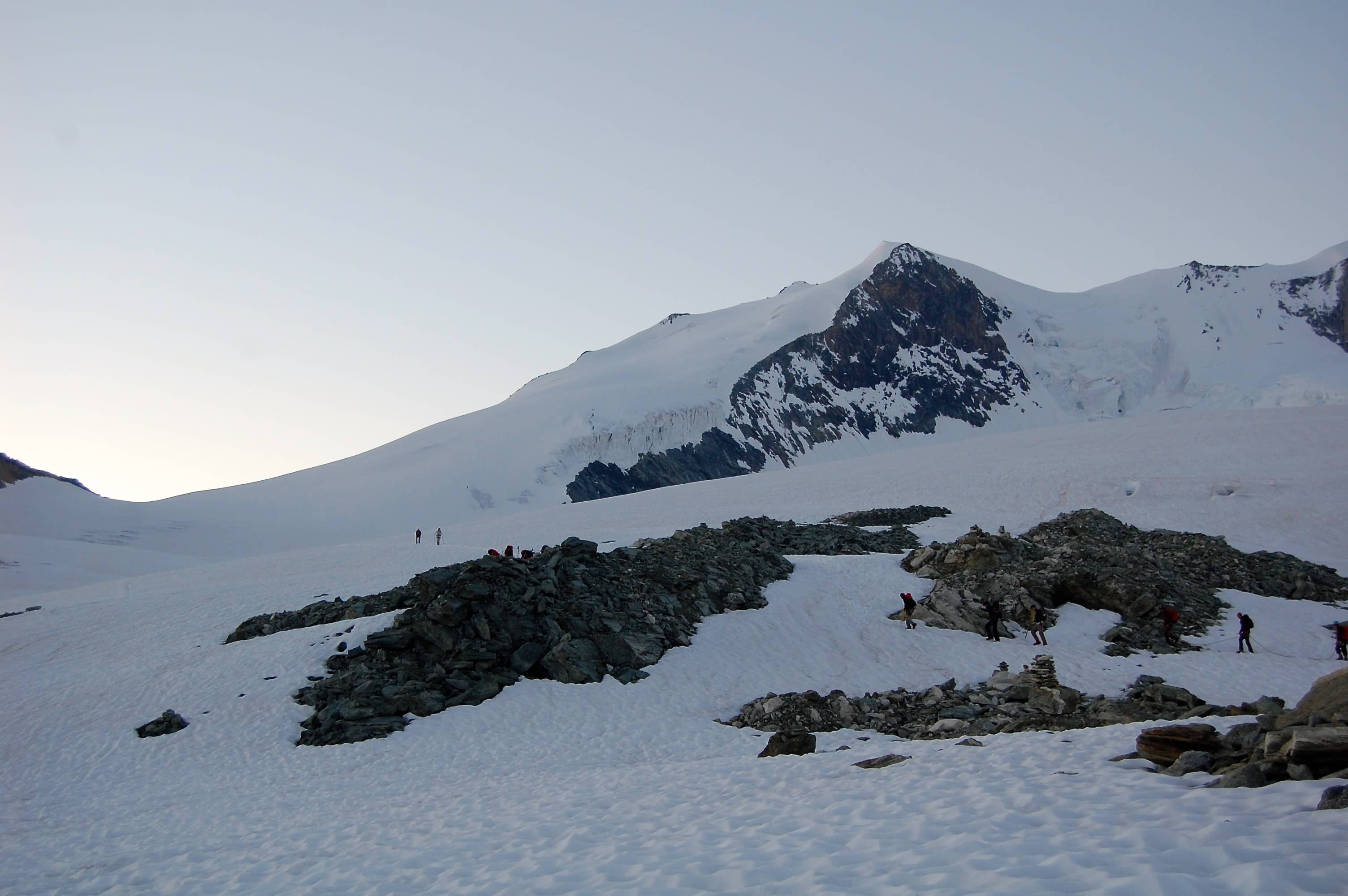 Anseilen vor dem Start am Turtmanngletscher