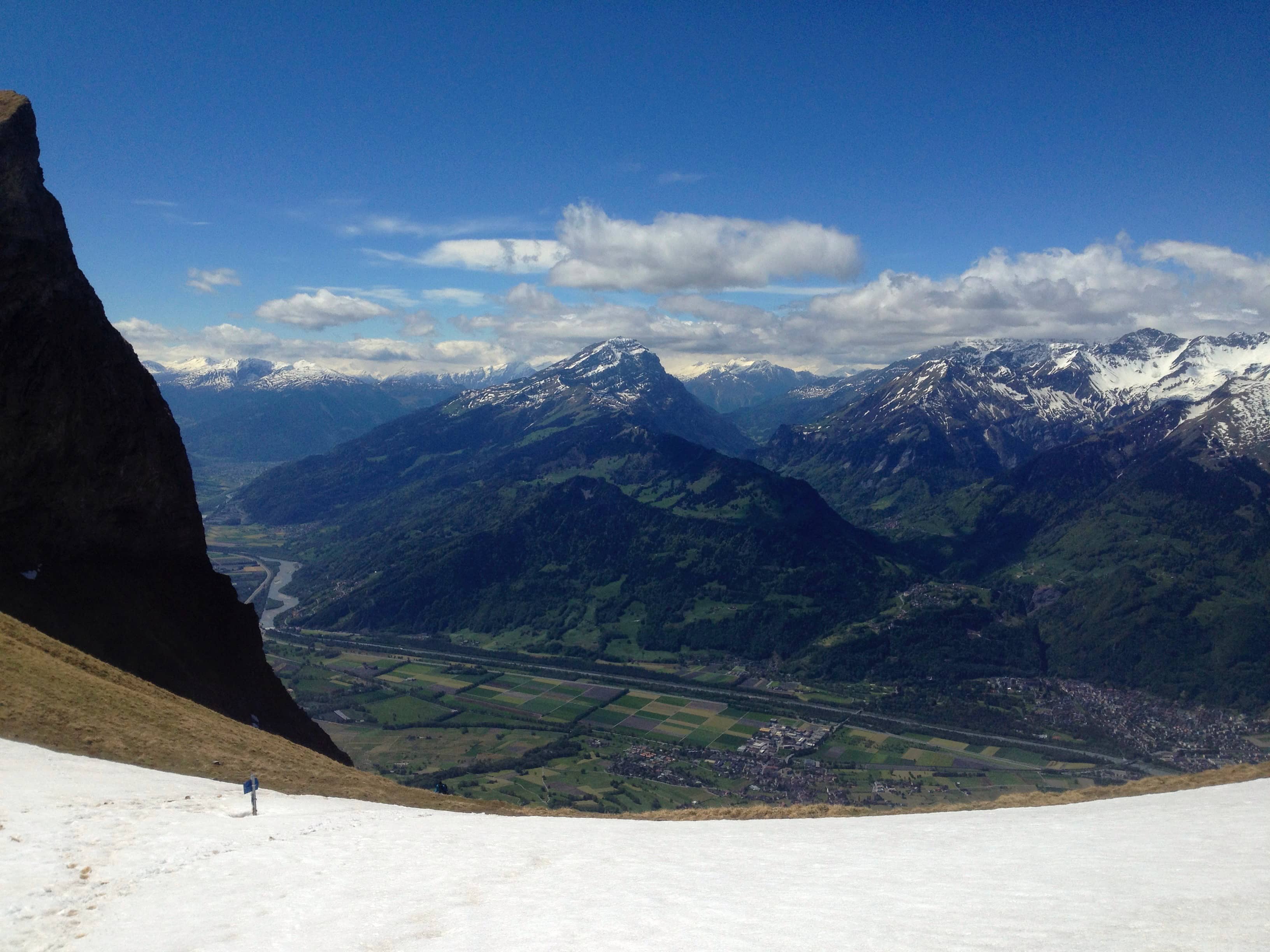 Sicht vom Fläscher Fürggli nach Maienfeld