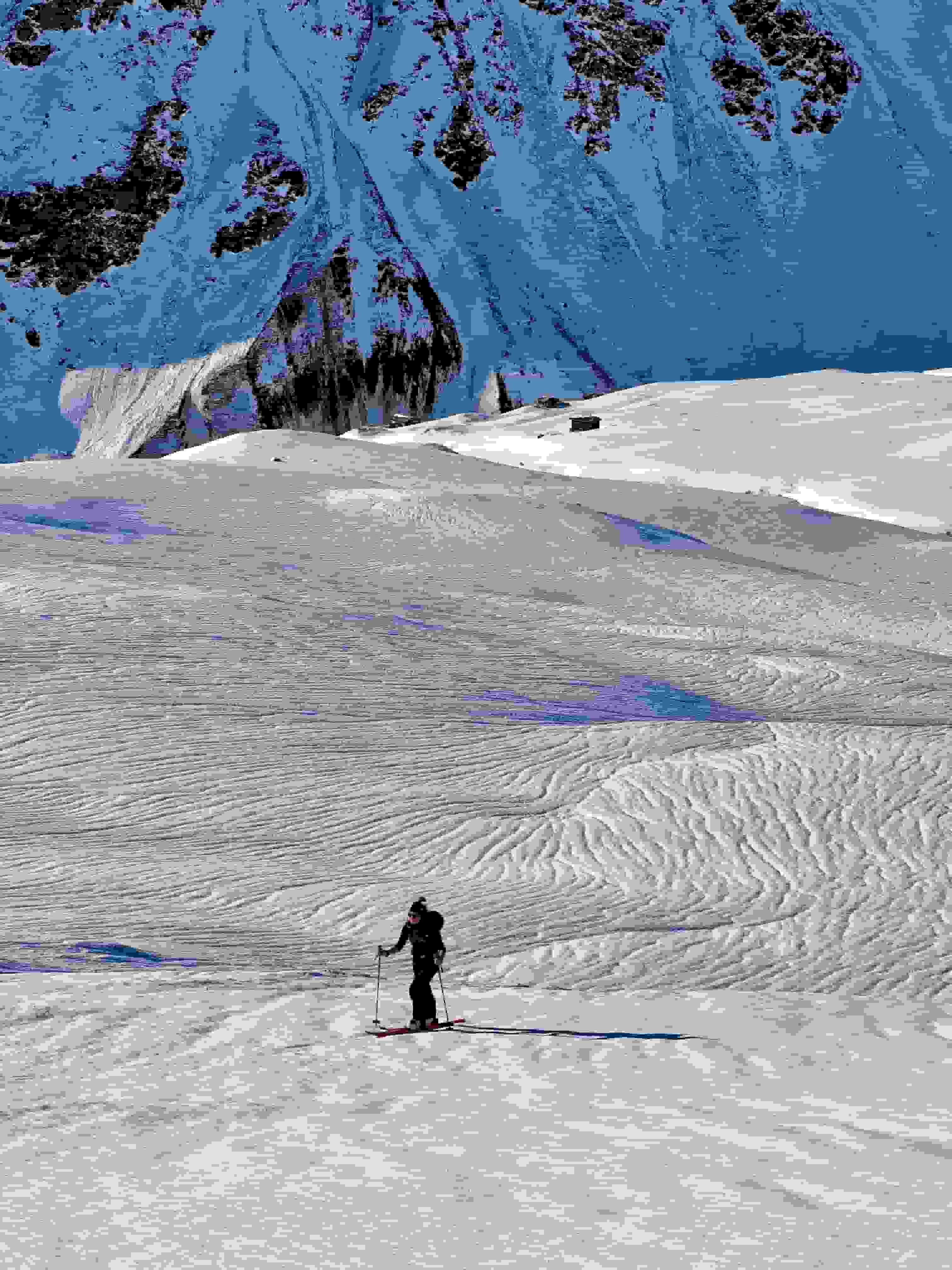 Aufstieg über den gedeckelten Schnee