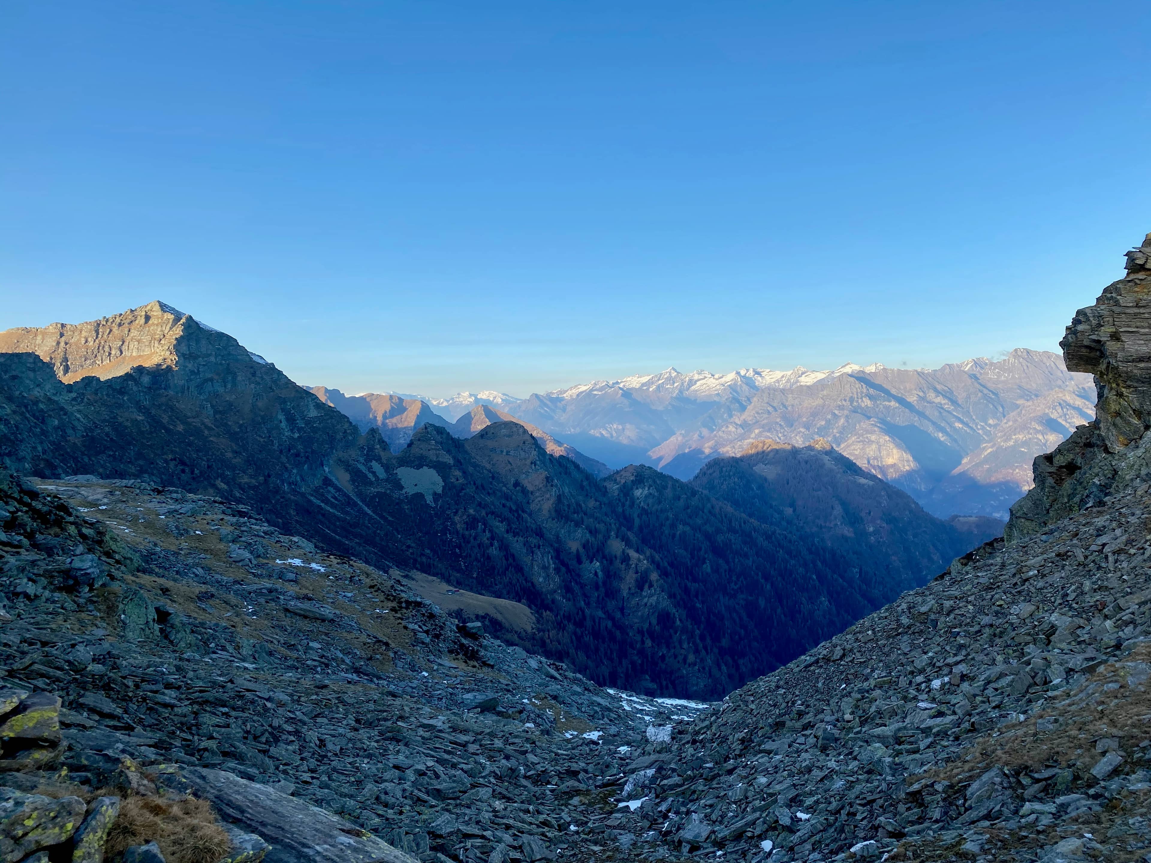 Ausblick im Aufstieg zur Cima dell'Uomo