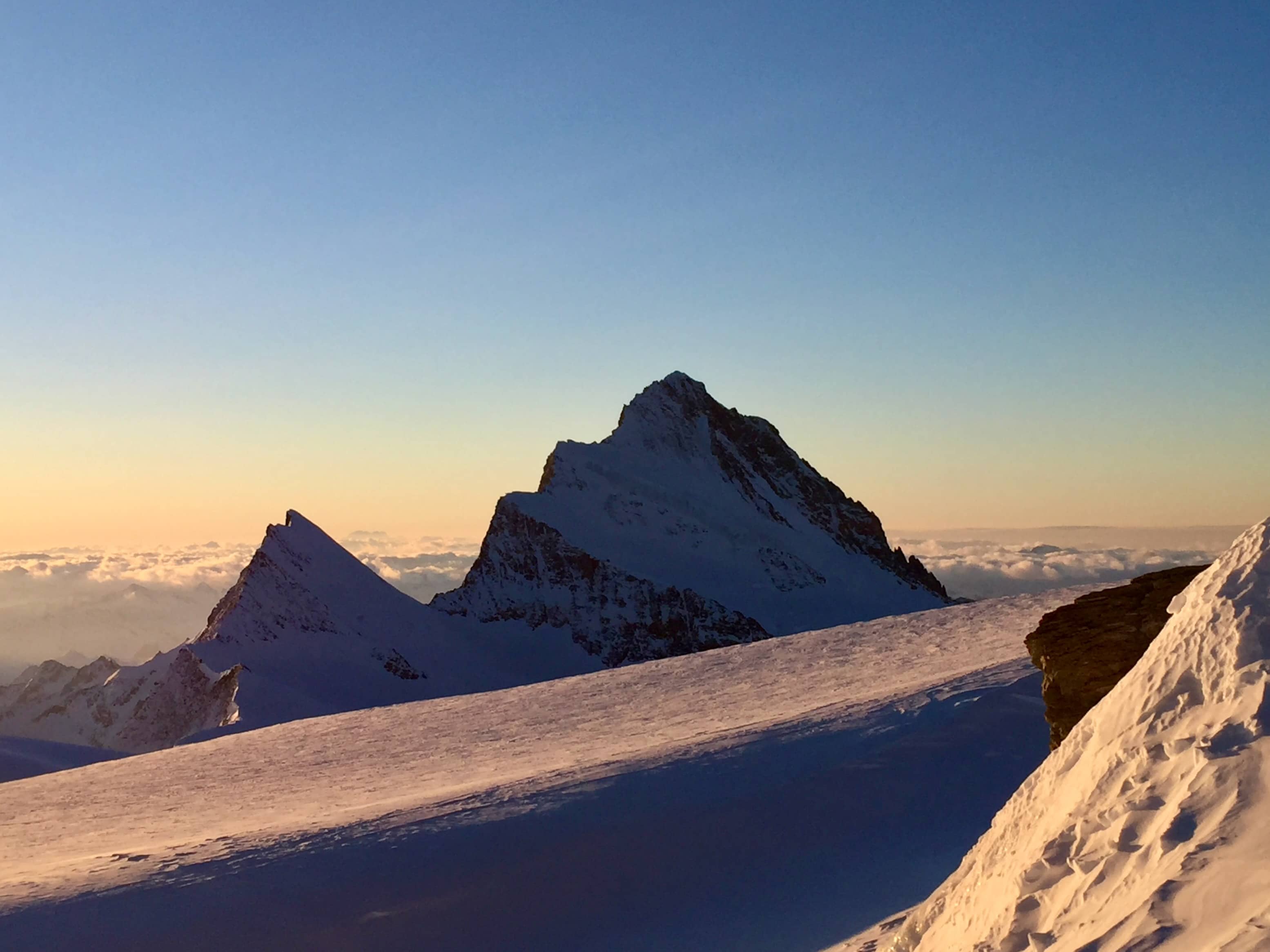 Finsteraarhorn im Morgenlicht