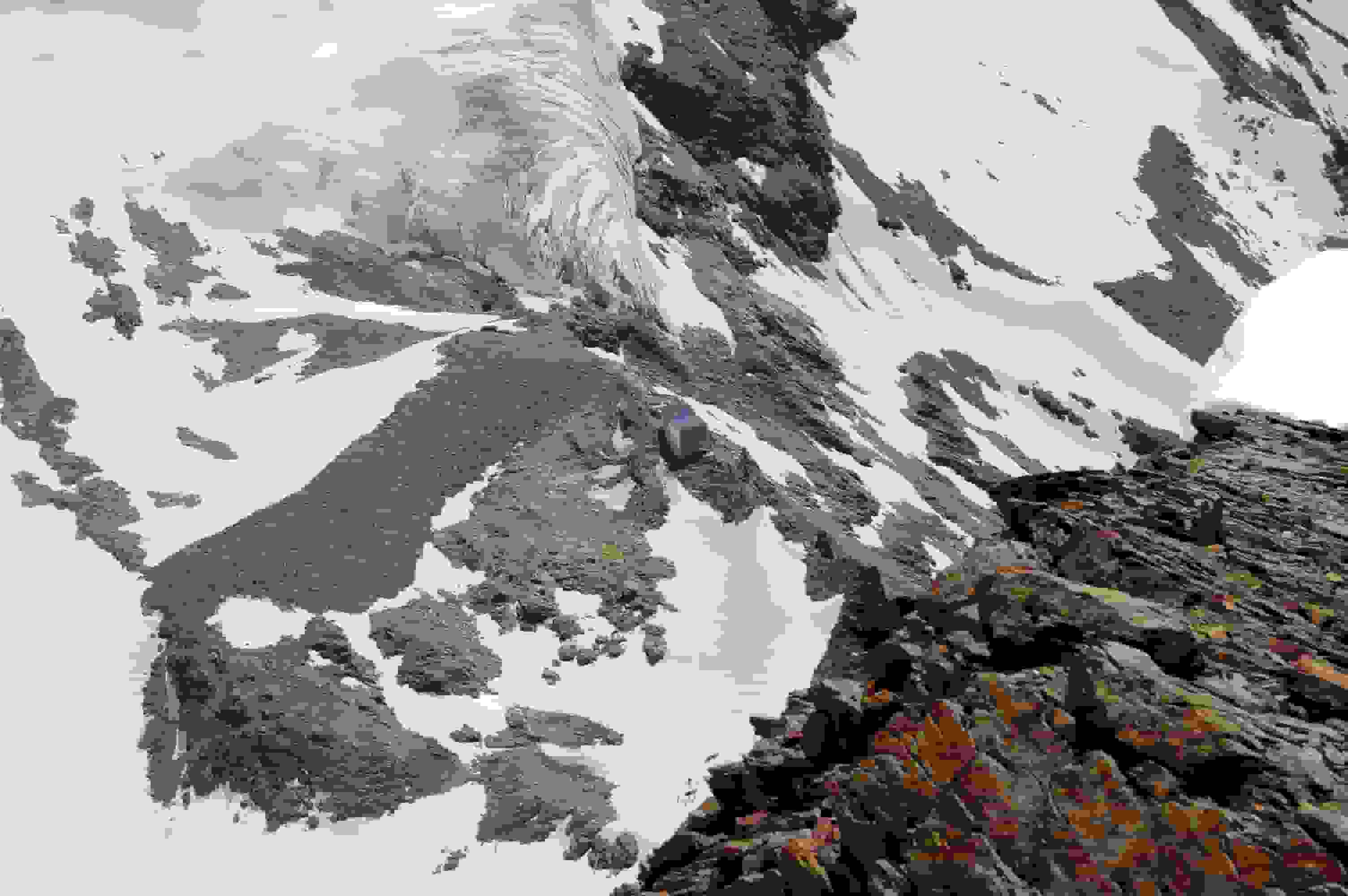 Tiefblick vom Diablon des Dames zur neuen Cabane de Tracuit