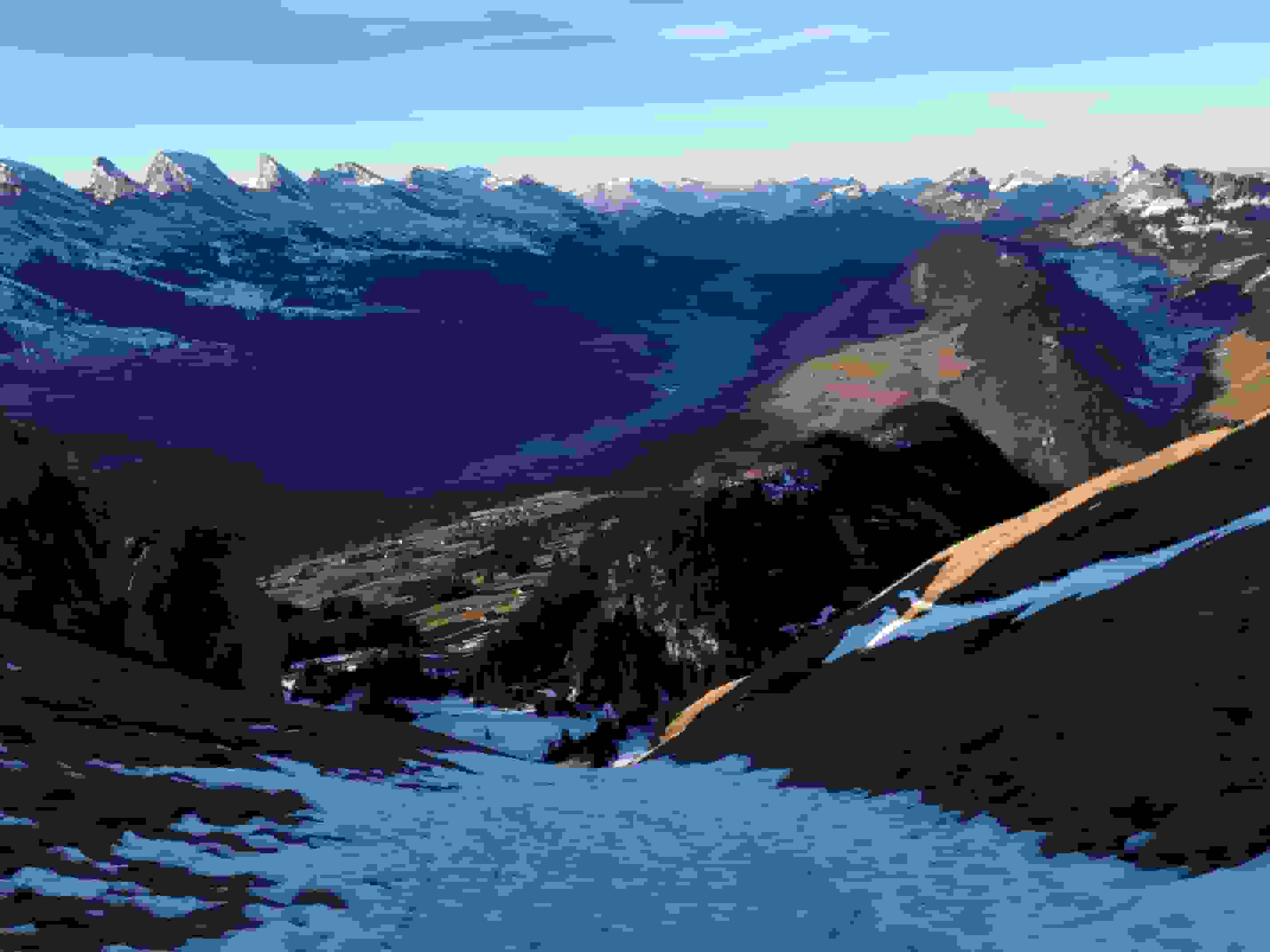 Aufstieg über Schneefelder