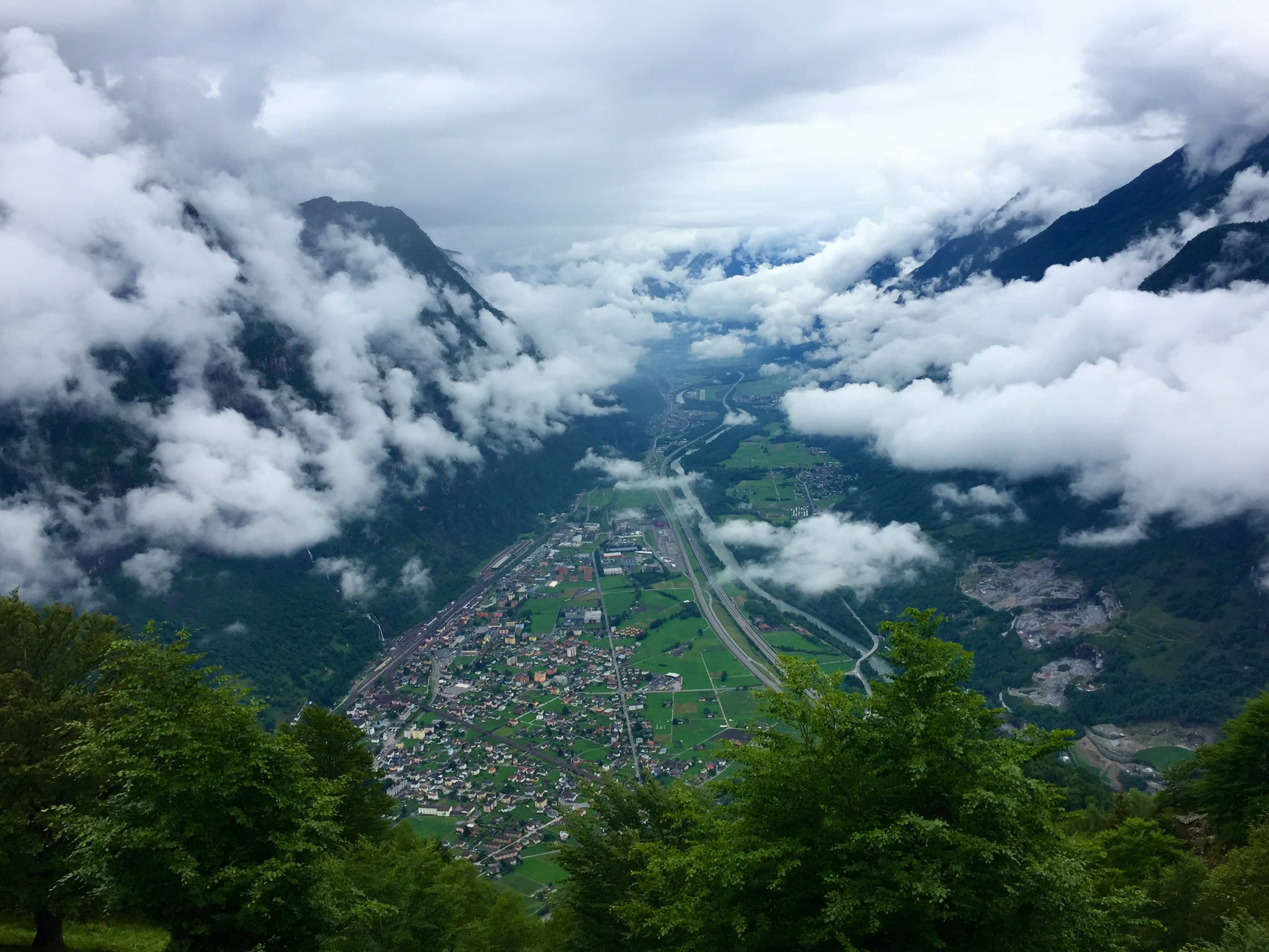 Tiefblick nach Biasca