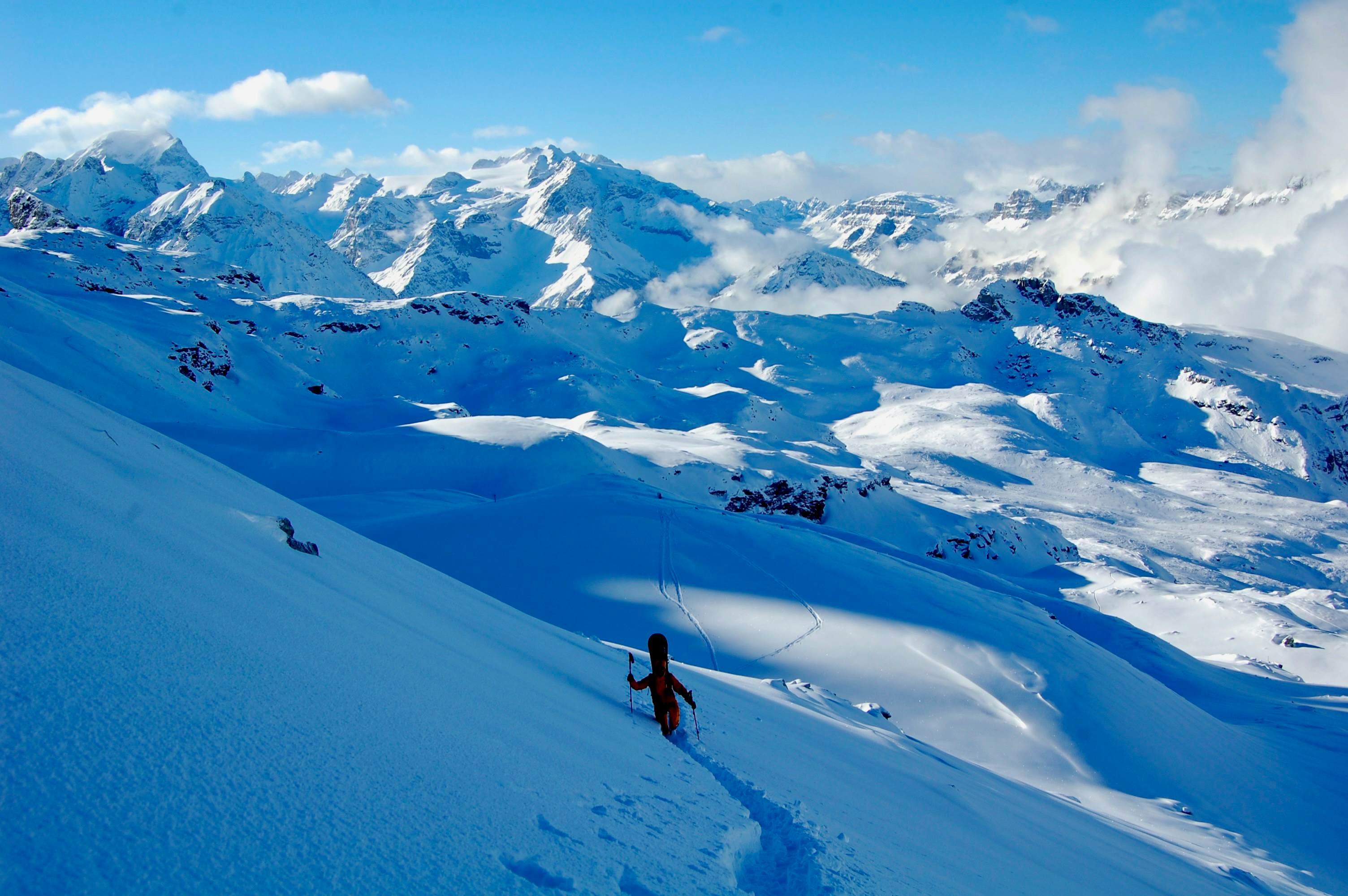 Tödi (links) auf einer Skitour im Kärpfgebiet Ende 2013